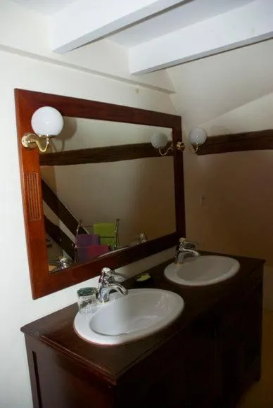 Bathroom in Le Fassardy