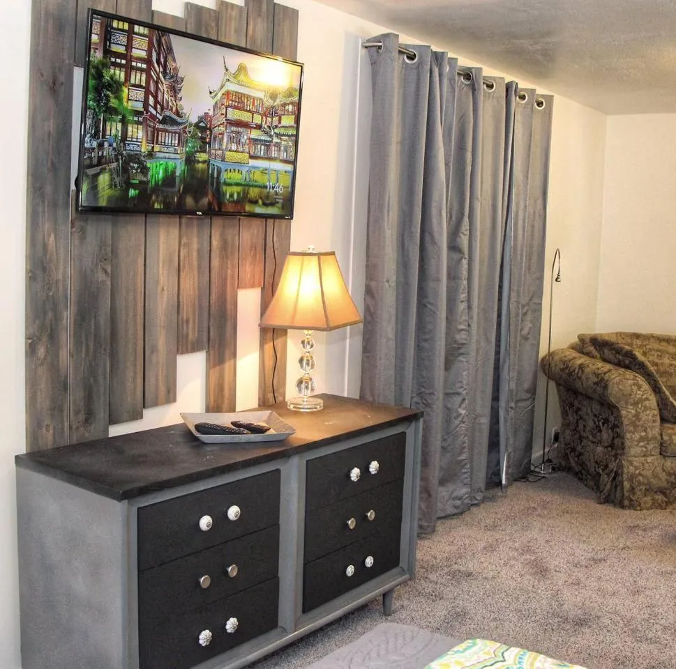 Bed in Historic House - Two units in one large home.