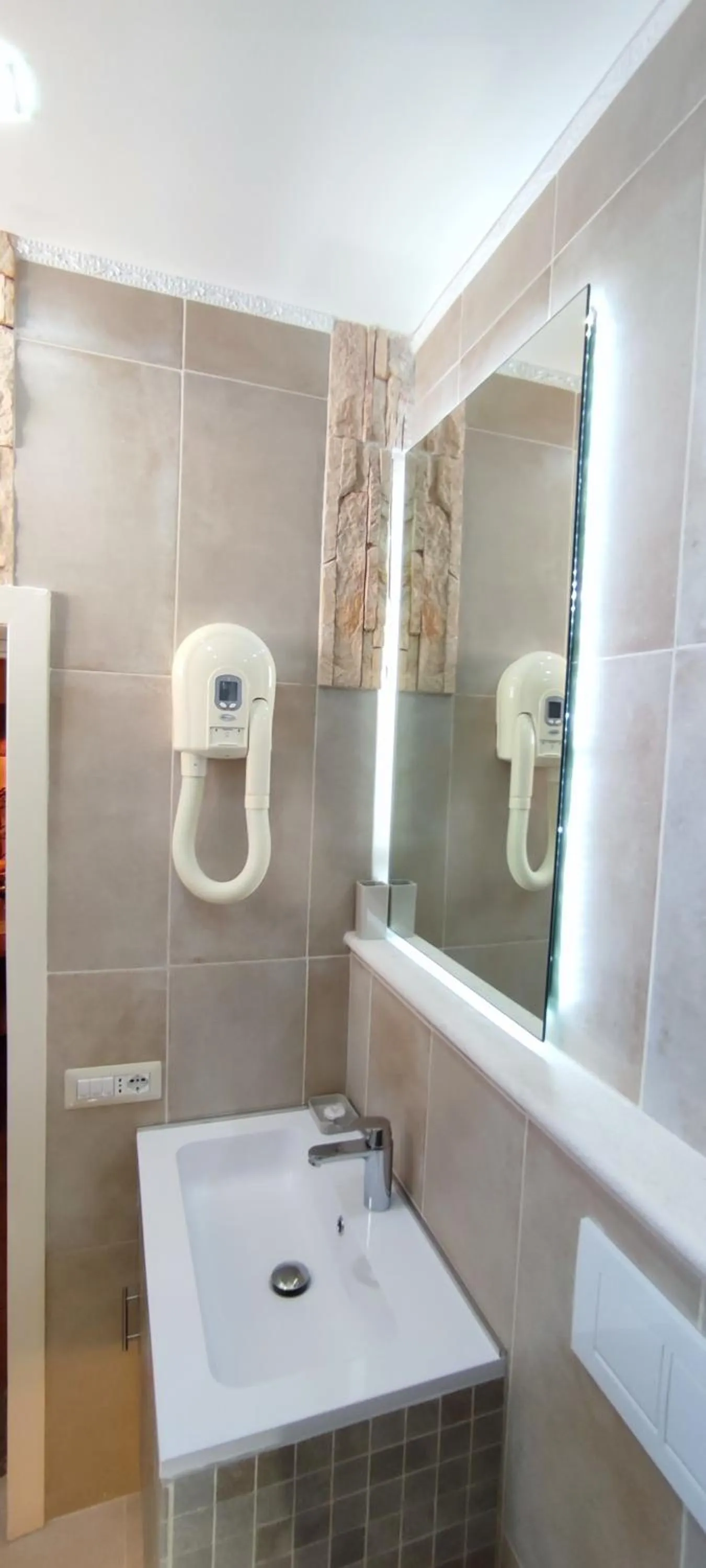 Shower in Villa Arianna B&B