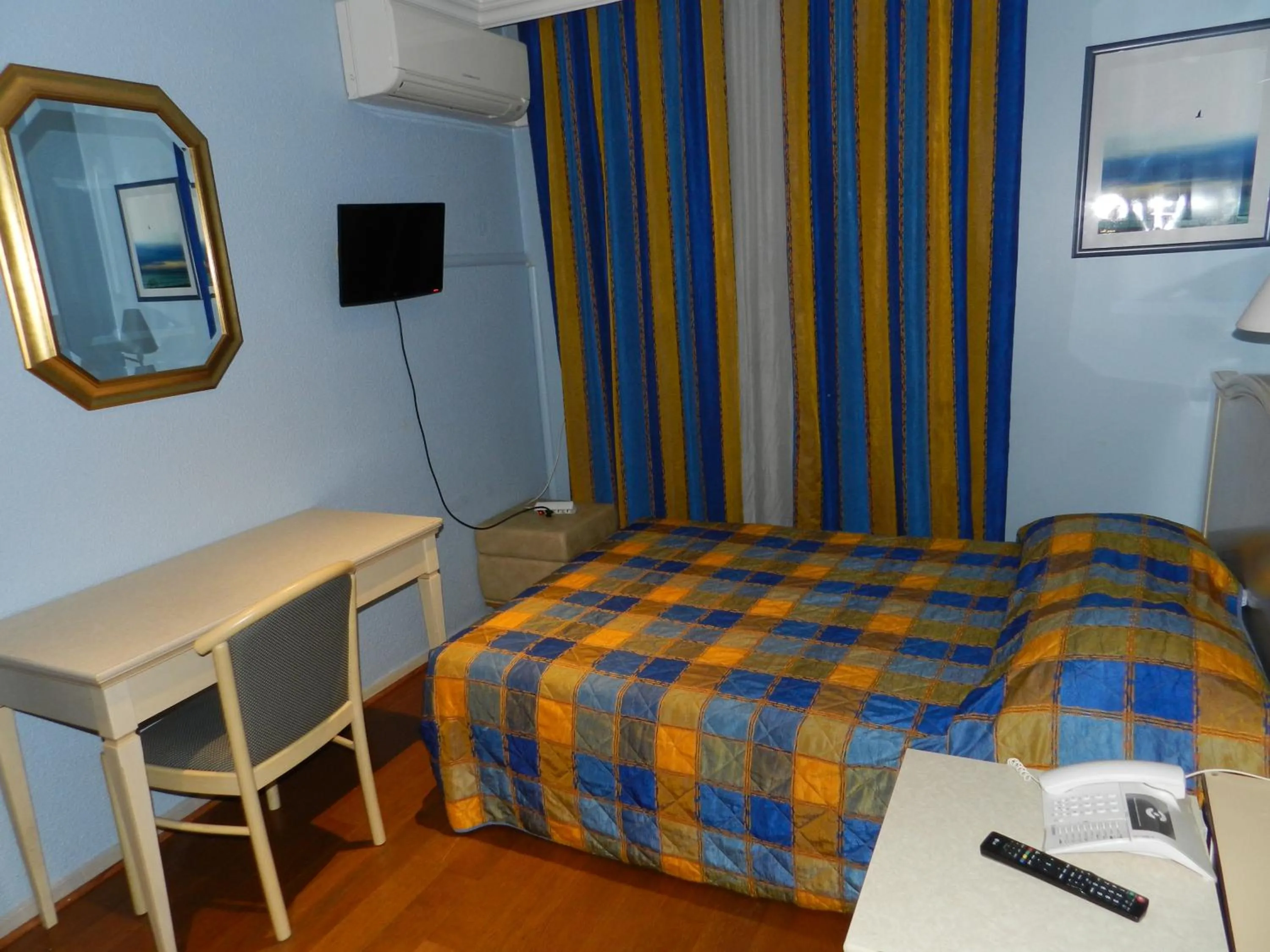 Bedroom, Bed in Antares hostel