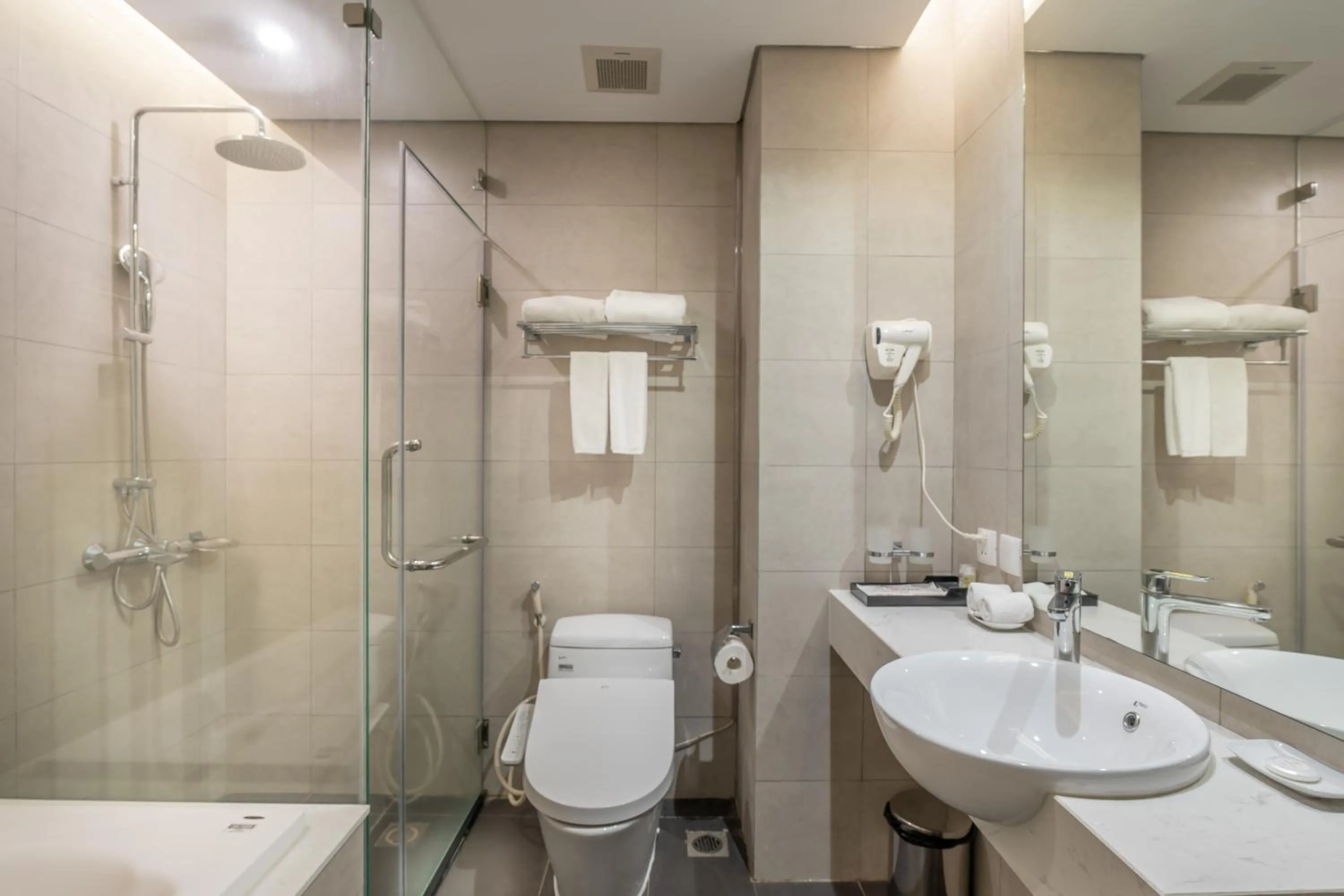 Toilet in Parosand Hanoi Hotel