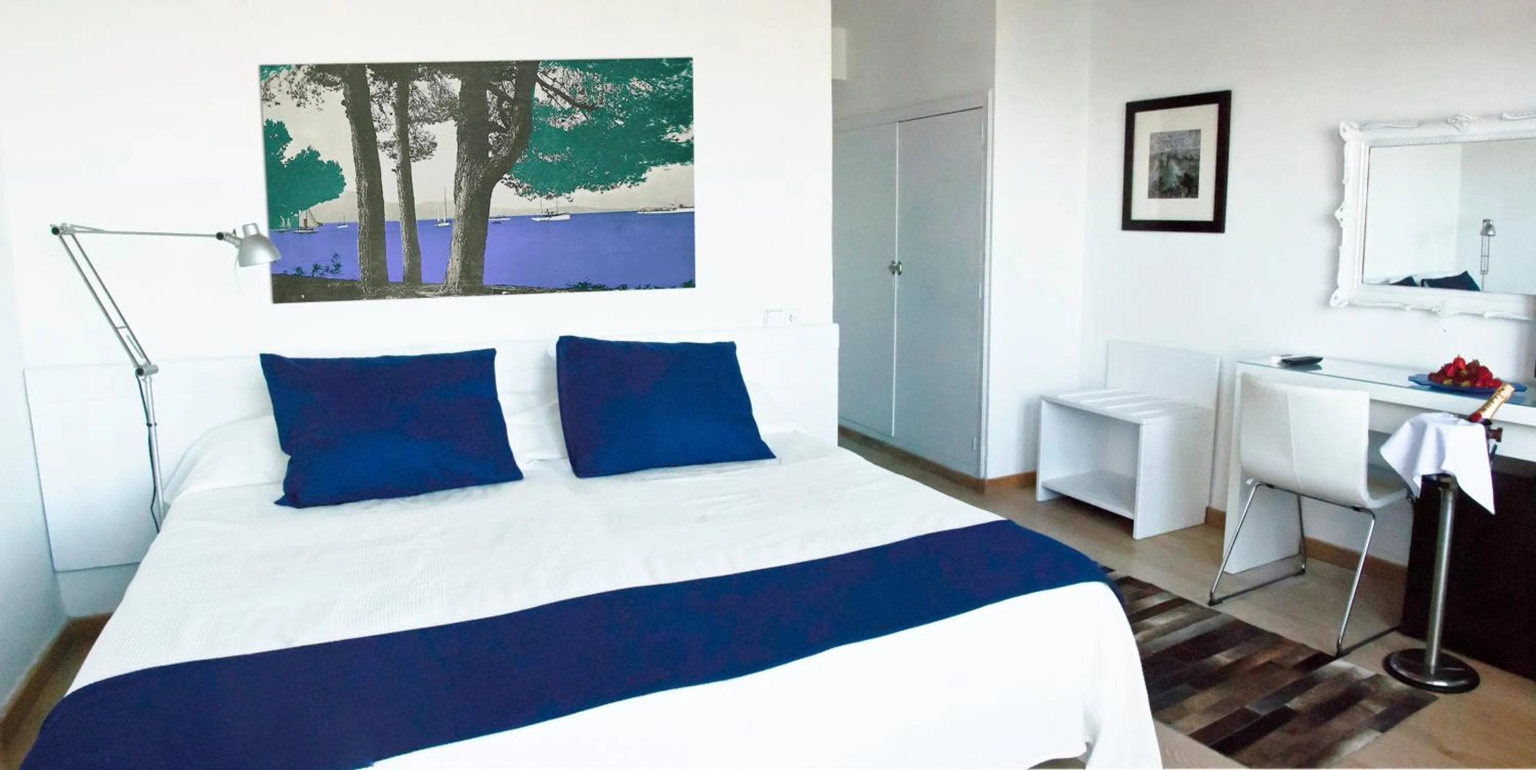 Photo of the whole room, Bed in Hotel Capri