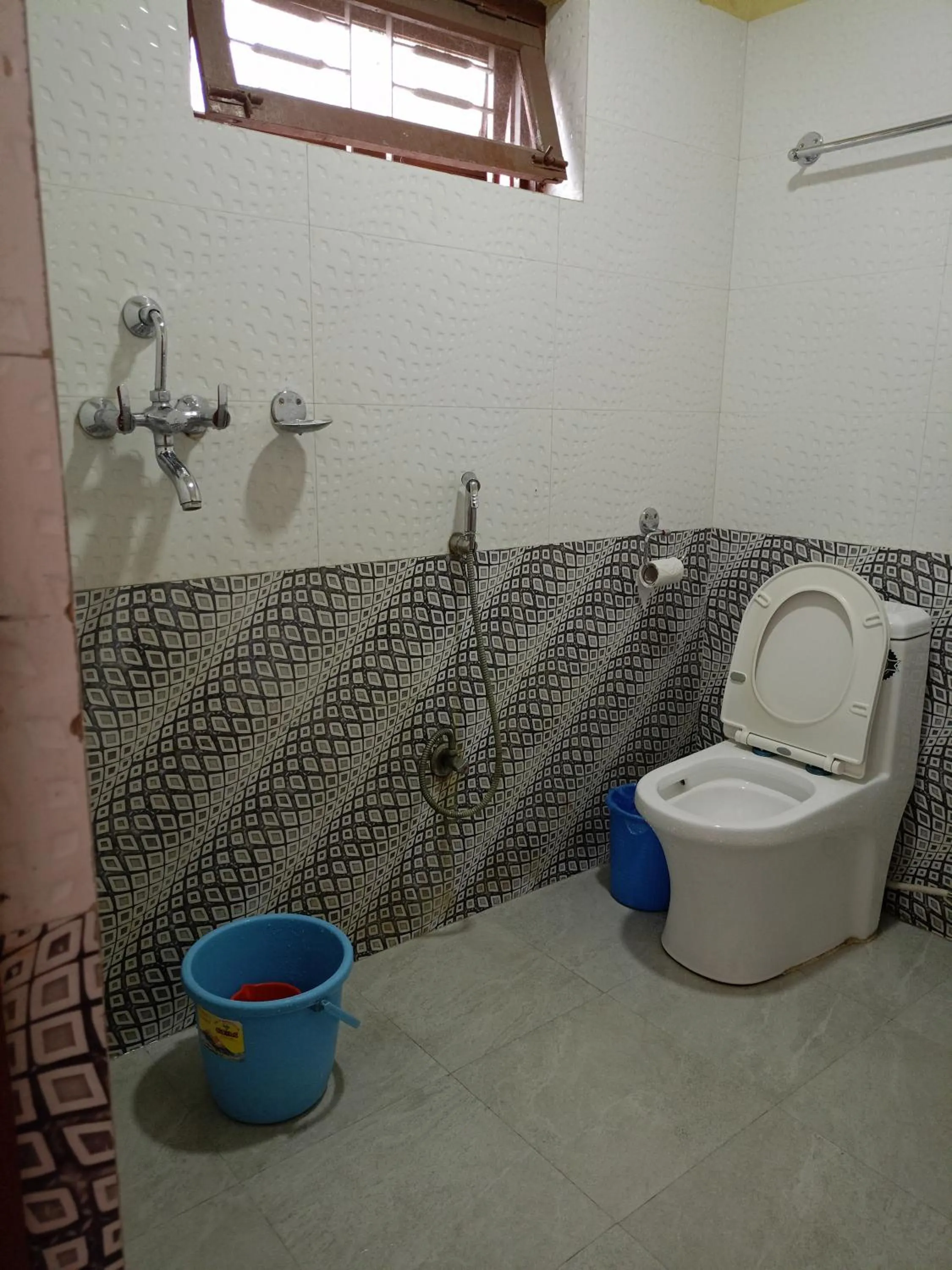 Toilet in Pokhara Metro Eco Hotel