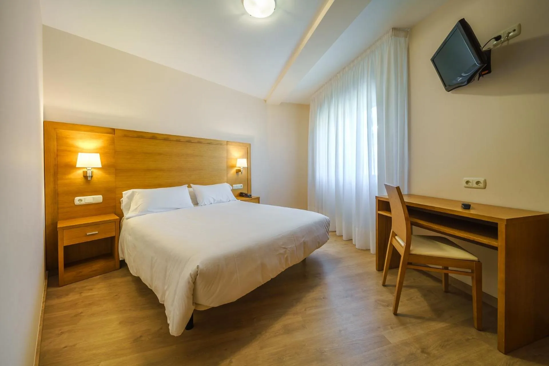 Photo of the whole room, Bed in Hotel El Puente