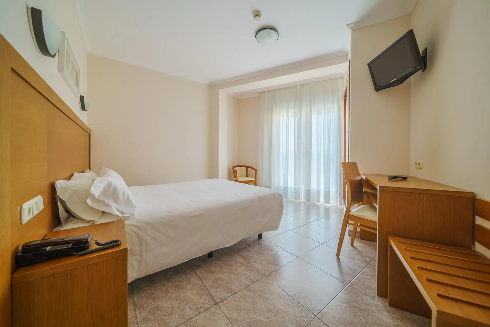 Photo of the whole room, Bed in Hotel El Puente