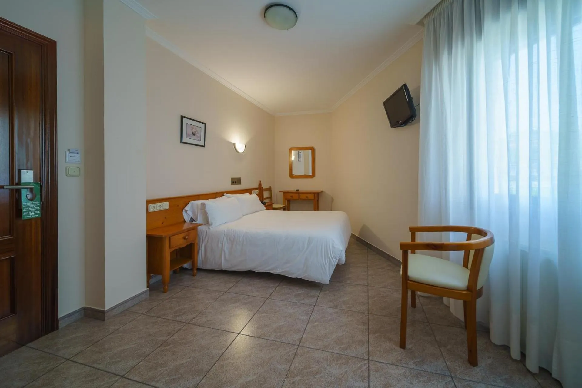 Photo of the whole room, Bed in Hotel El Puente