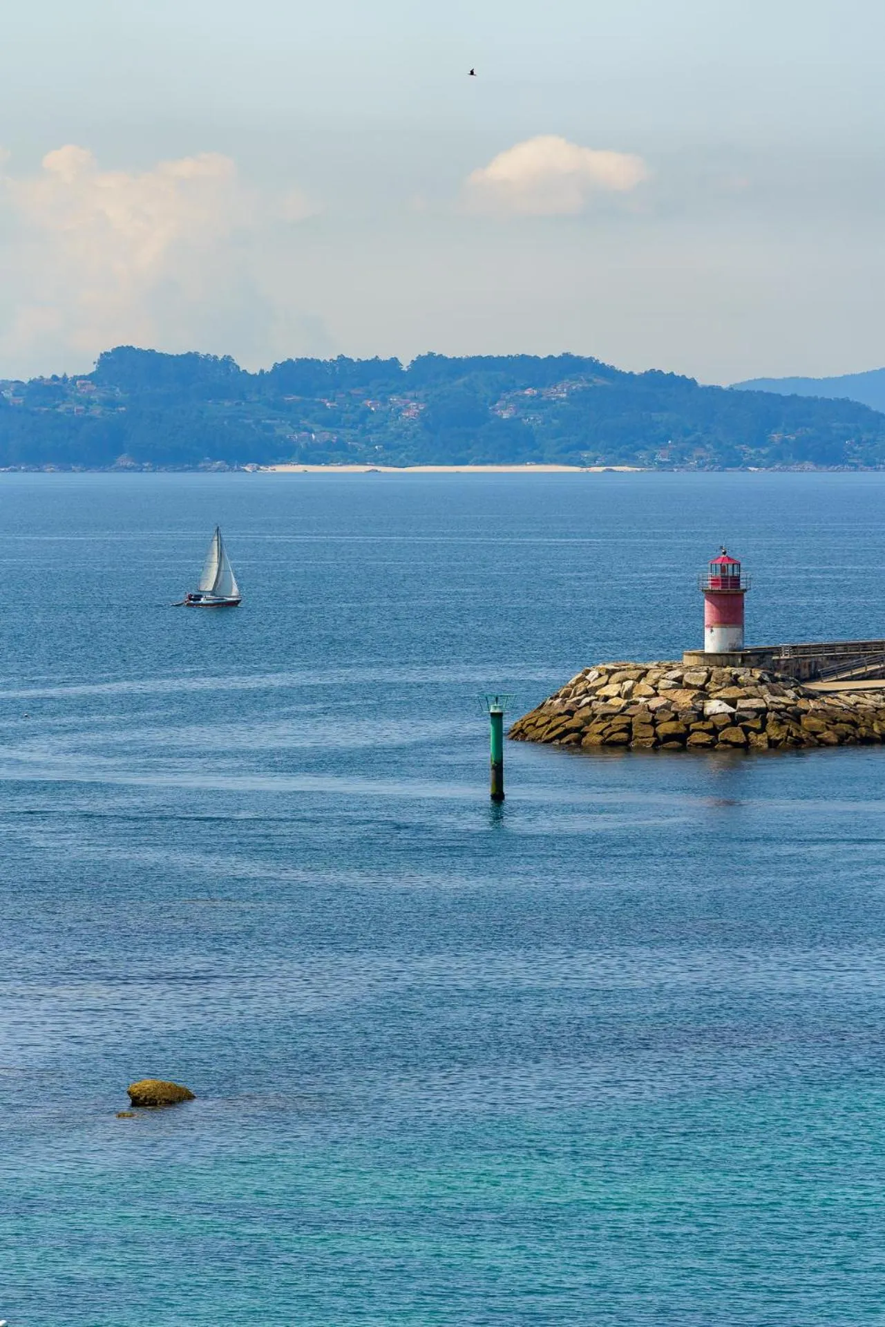 Nearby landmark in Hotel El Puente