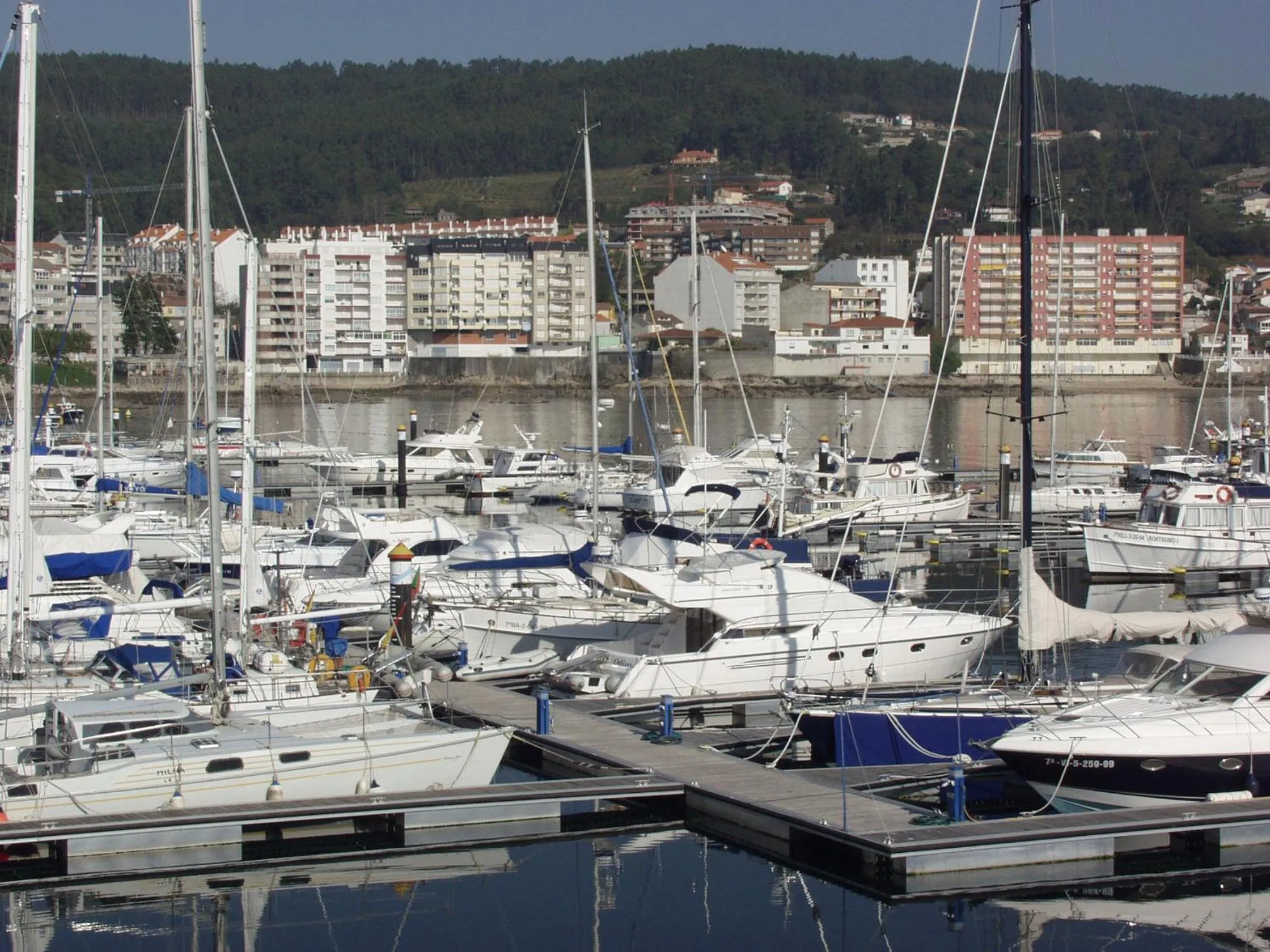 Nearby landmark in Hotel El Puente