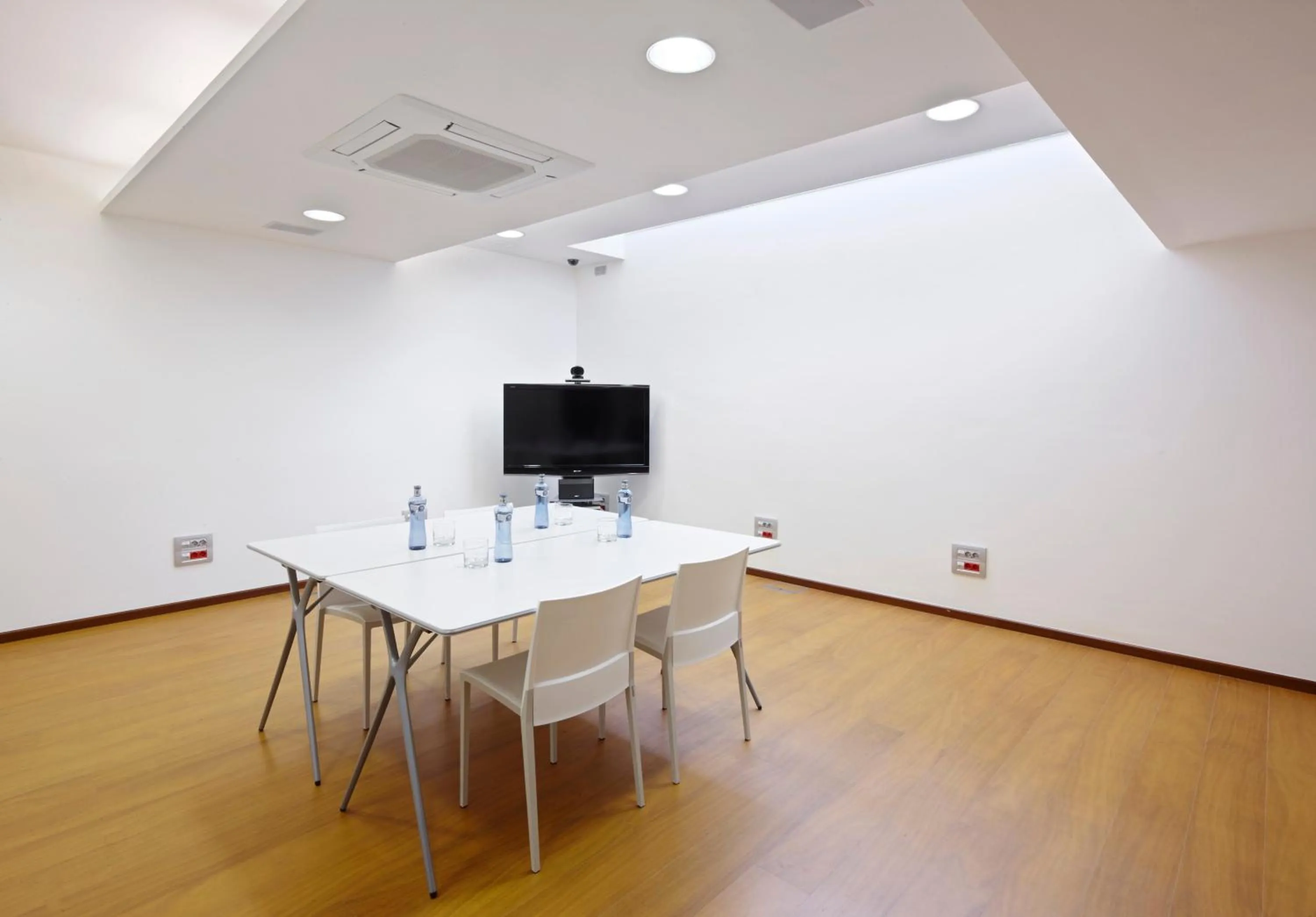 Business facilities in Hotel Palladium