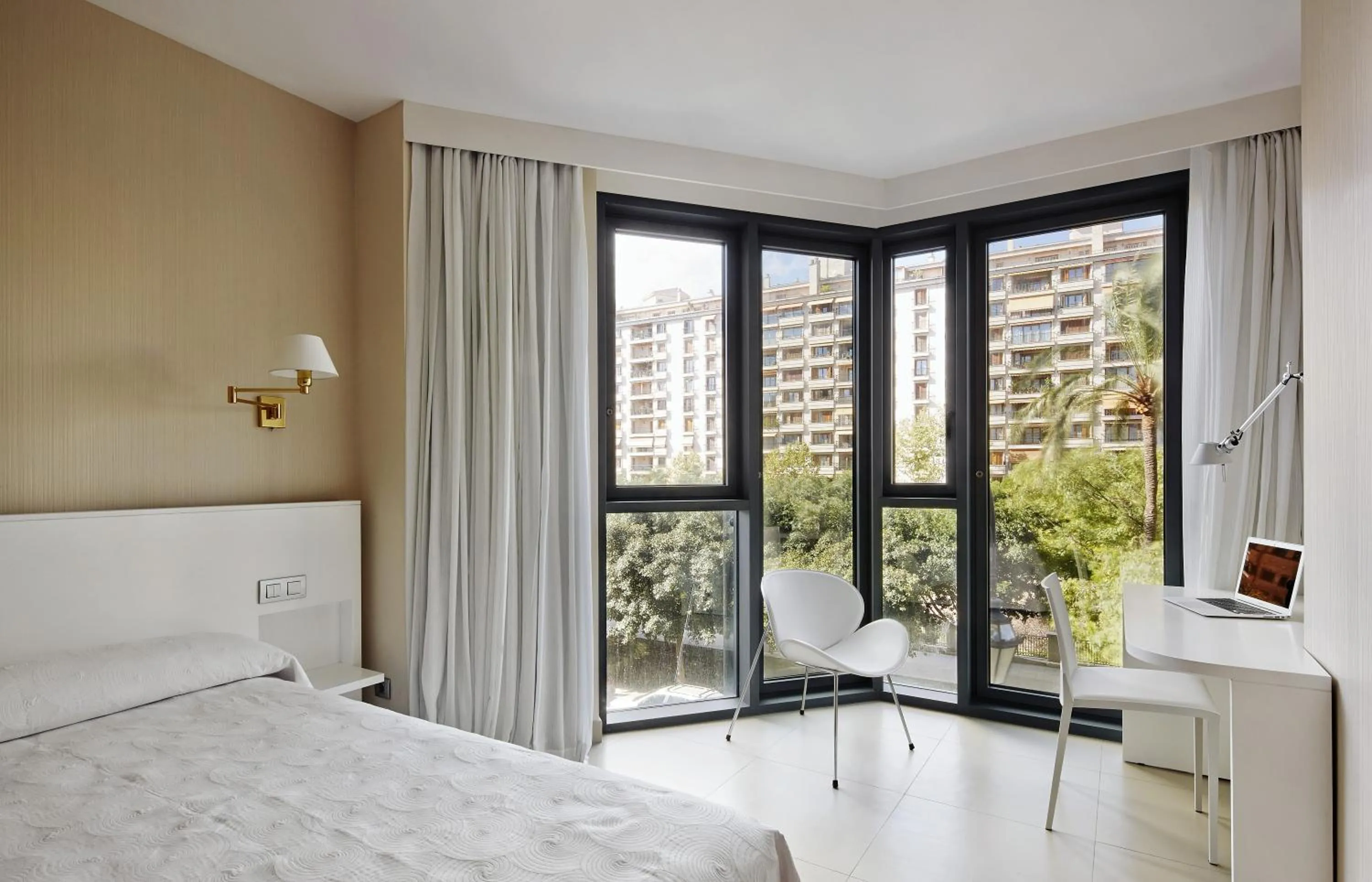 View (from property/room), Bed in Hotel Palladium