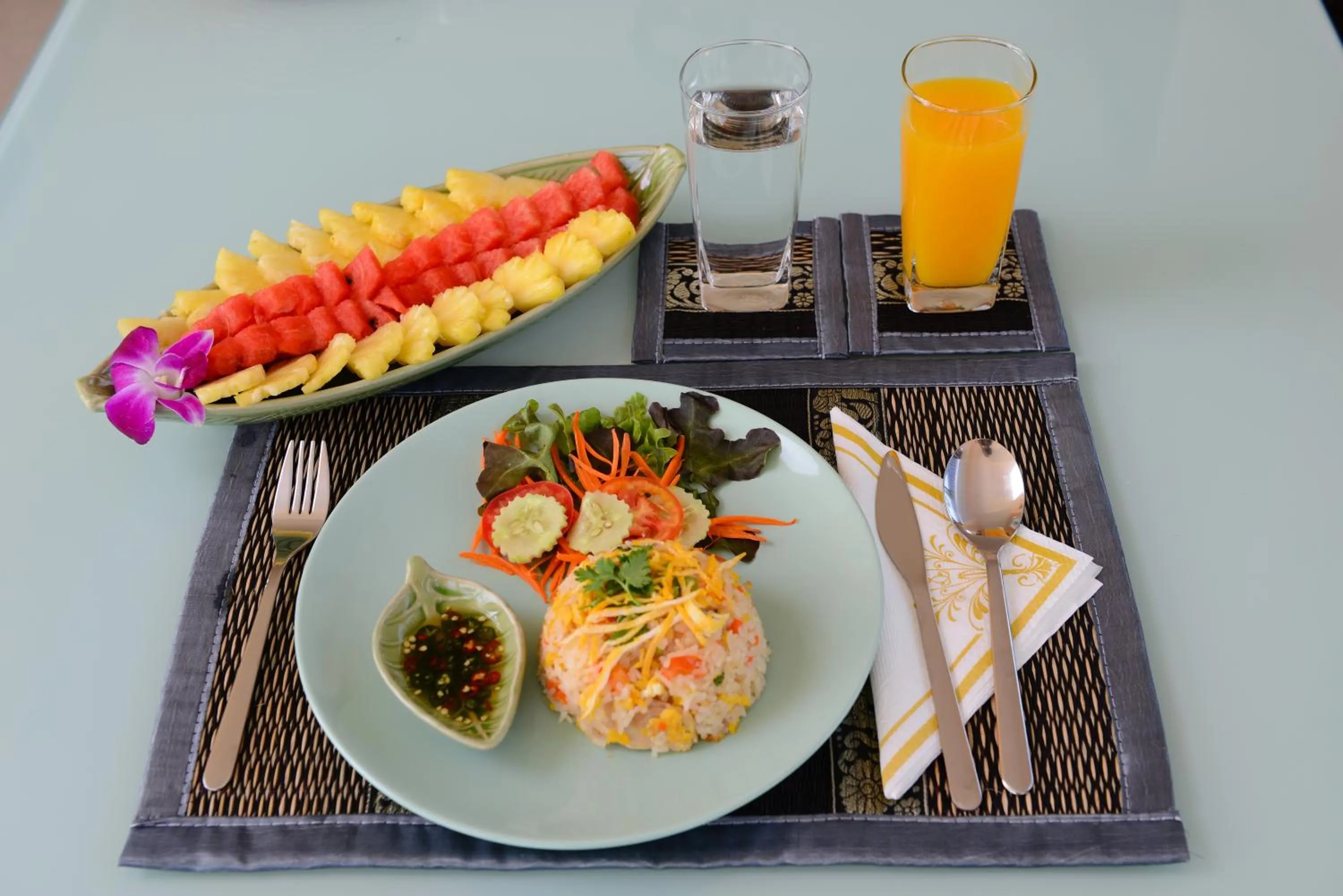 Breakfast in Chang Noi Hua Hin Pranburi fully accessible barrierefrei resort