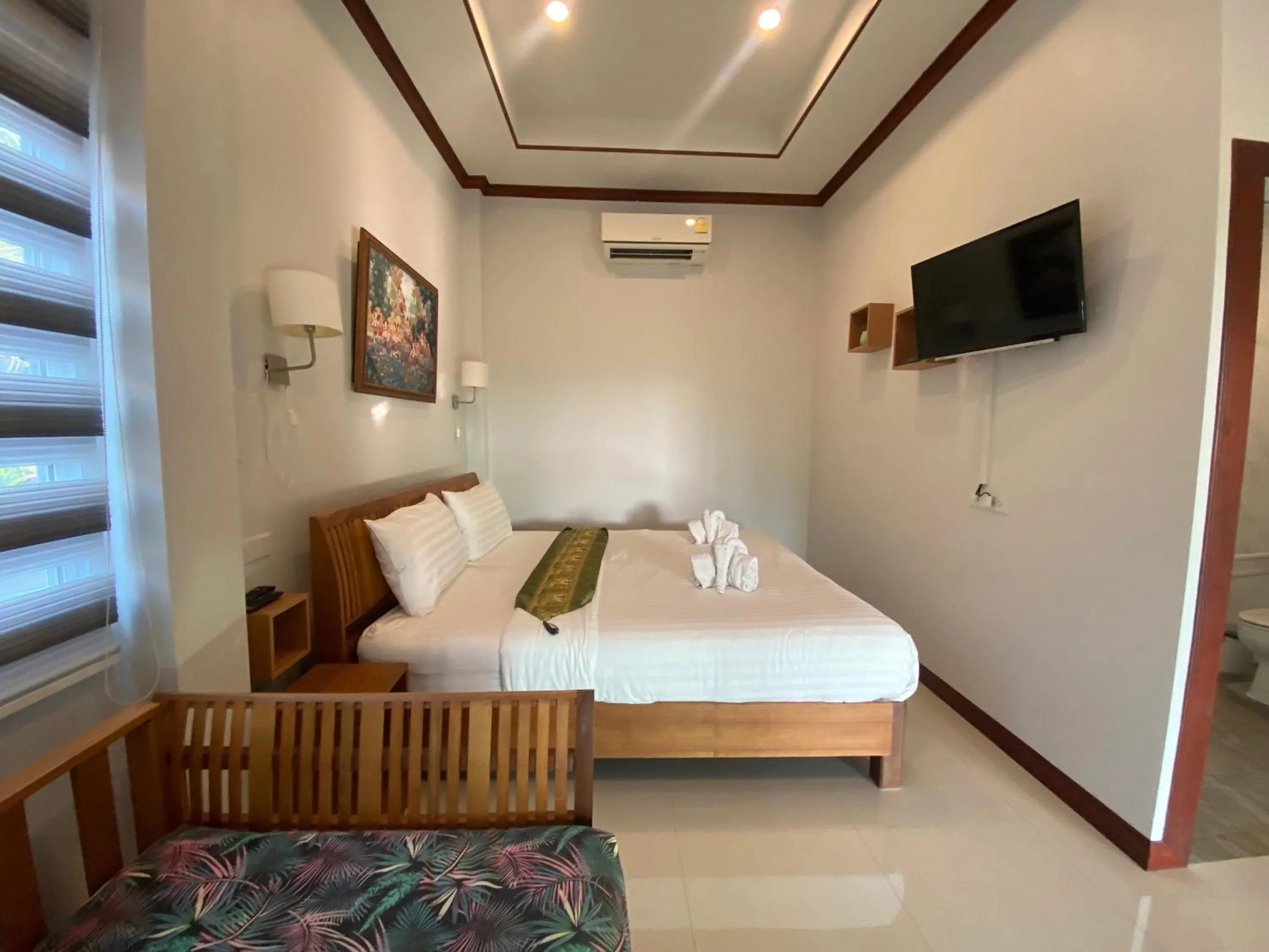 Bedroom, Bed in Chang Noi Hua Hin Pranburi fully accessible barrierefrei resort