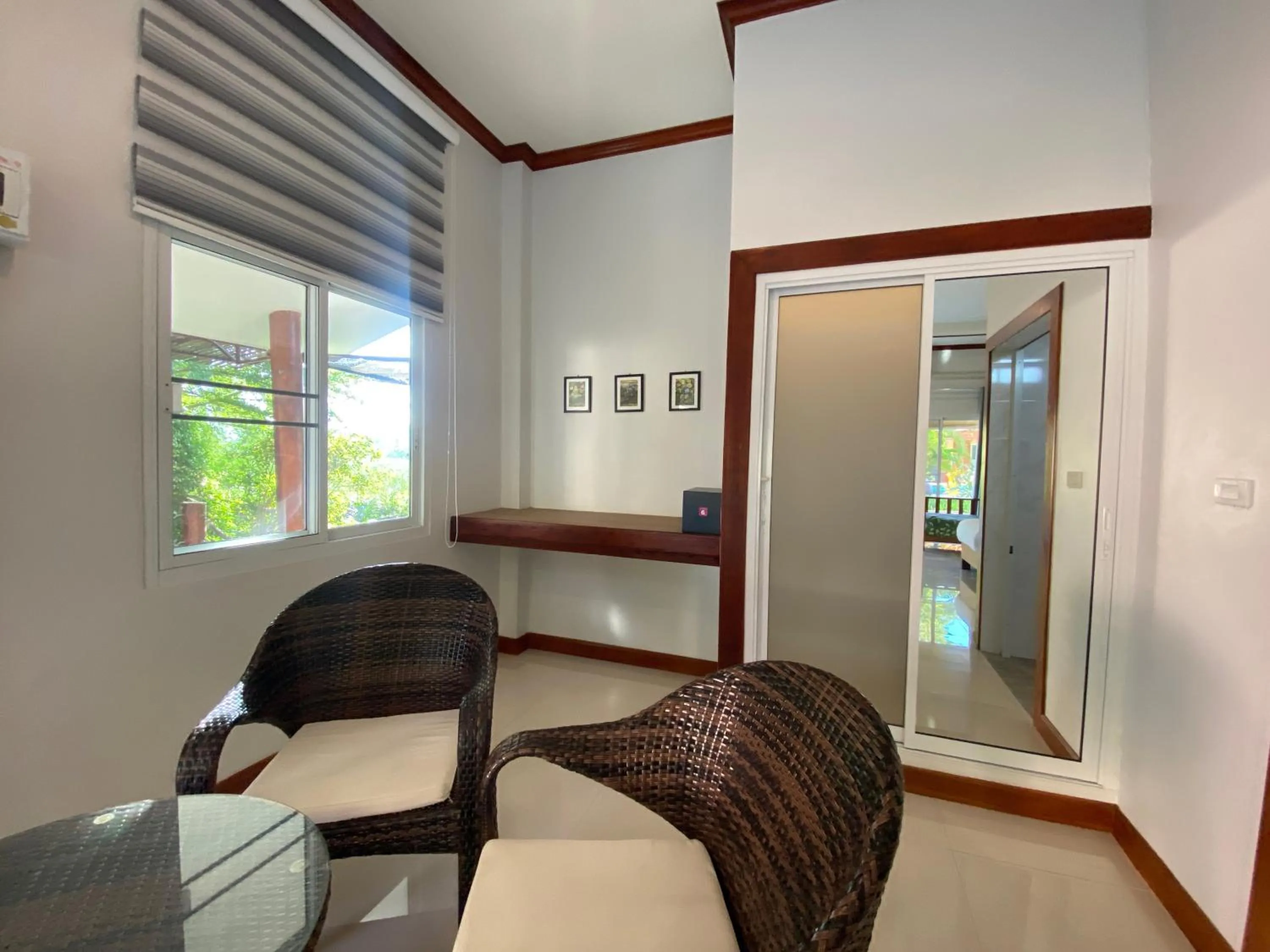 Seating area in Chang Noi Hua Hin Pranburi fully accessible barrierefrei resort