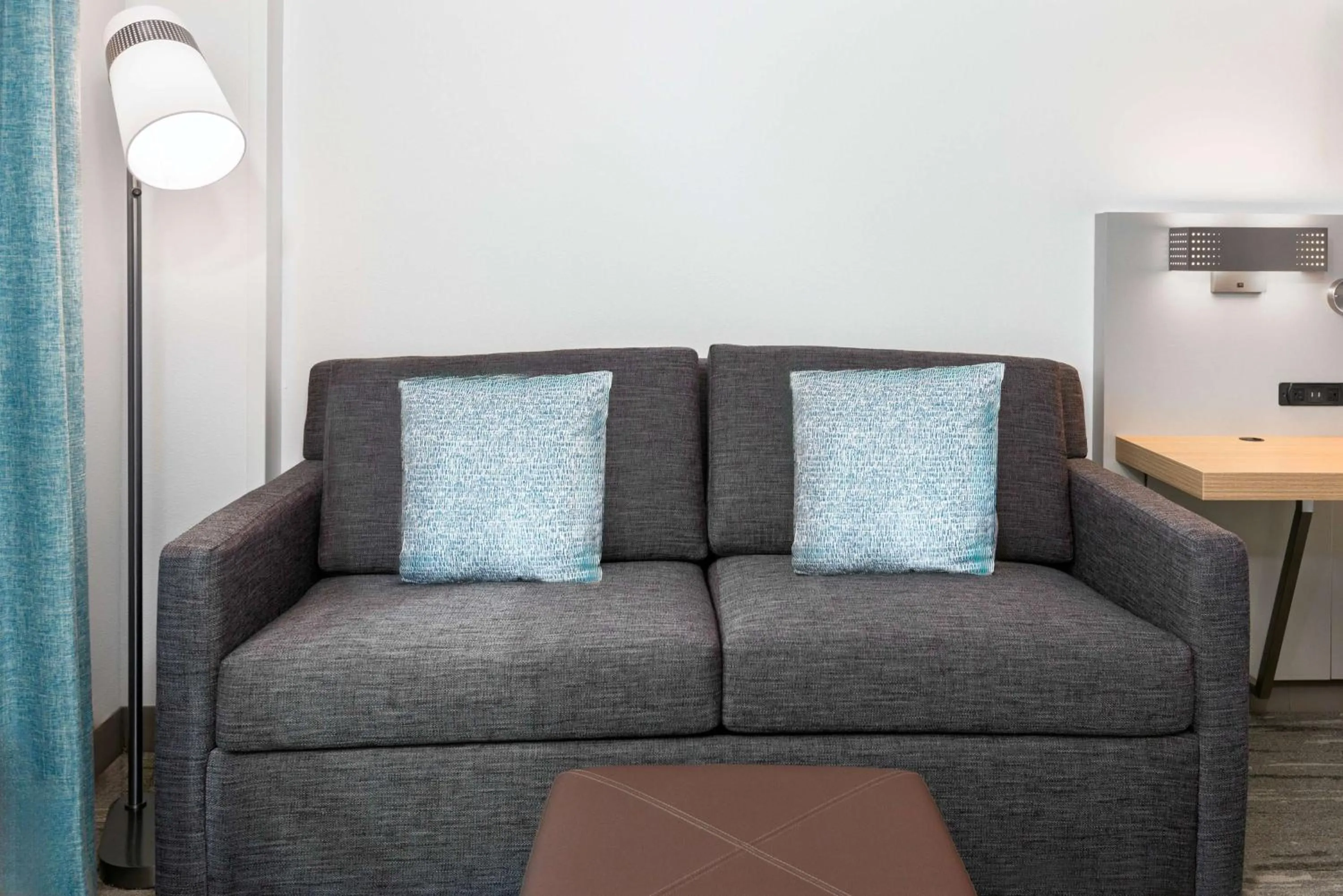 Living room in Hilton Garden Inn Tampa Airport/Westshore