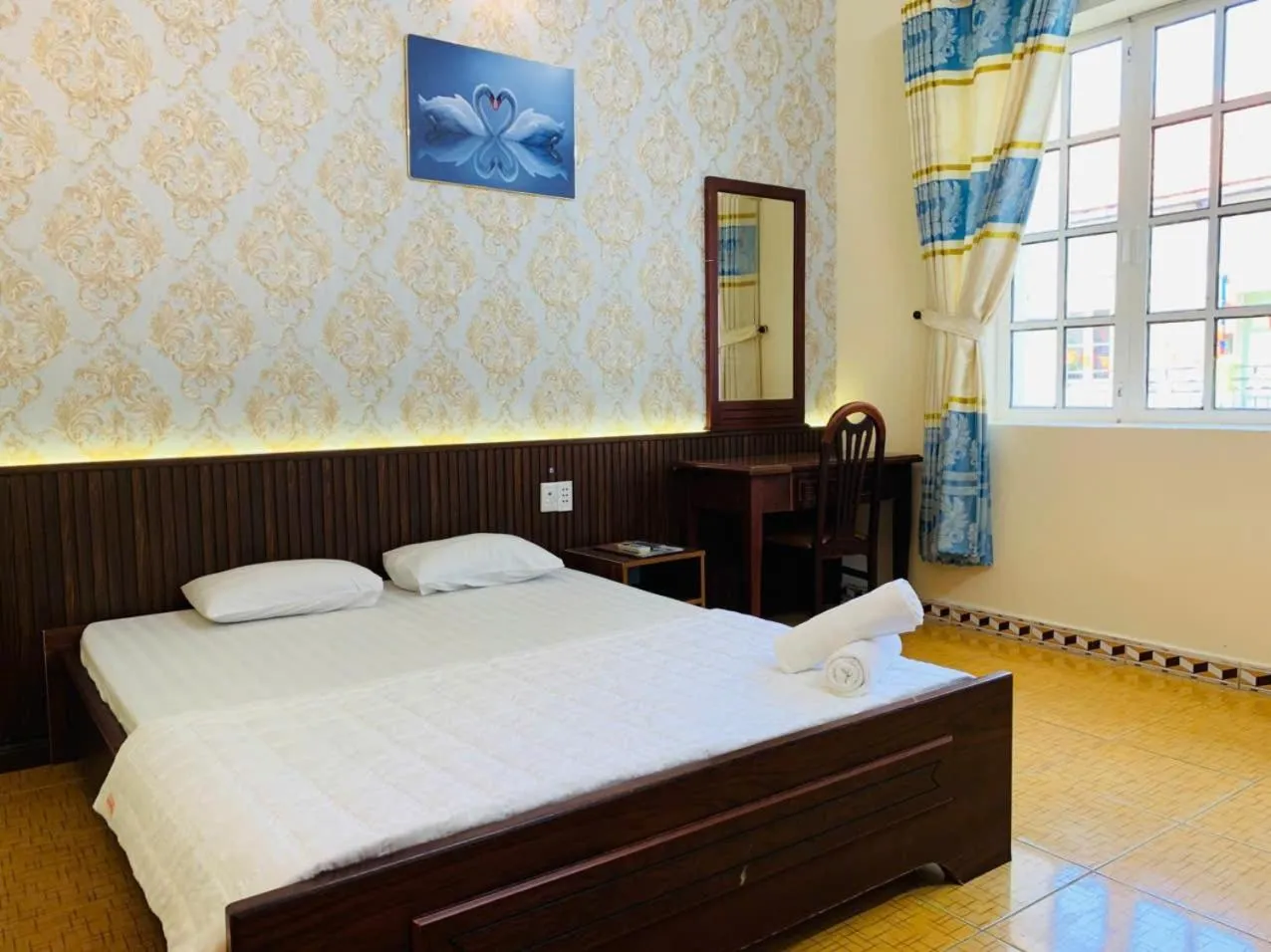 Bedroom, Bed in Hoang Yen Hotel