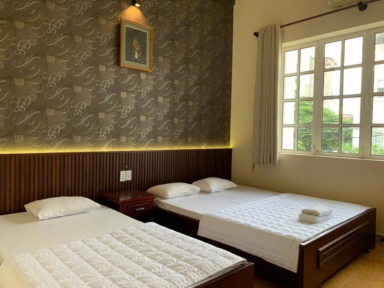 Bed in Hoang Yen Hotel