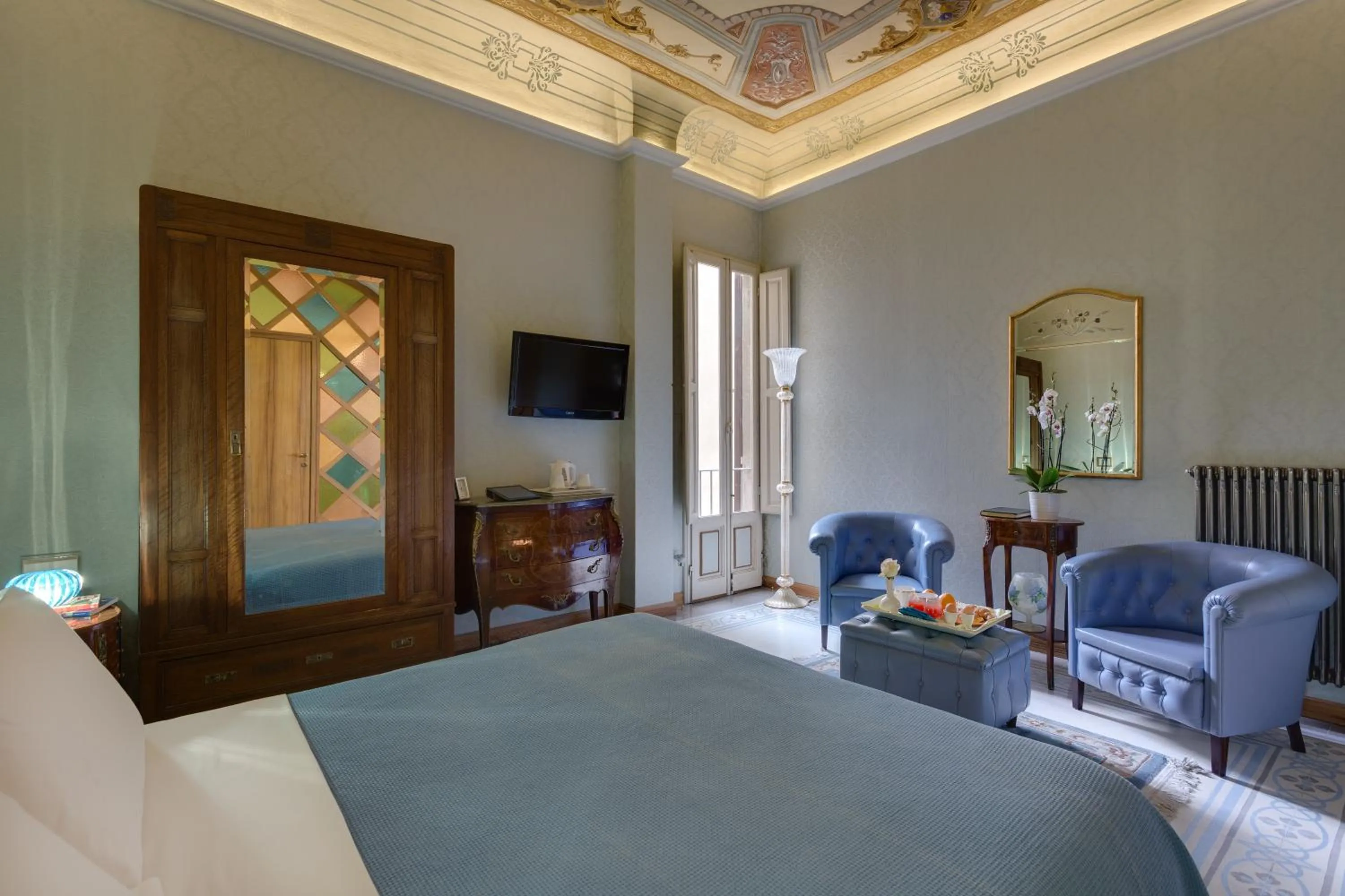 Photo of the whole room, Bed in B&B Cavour10 Firenze