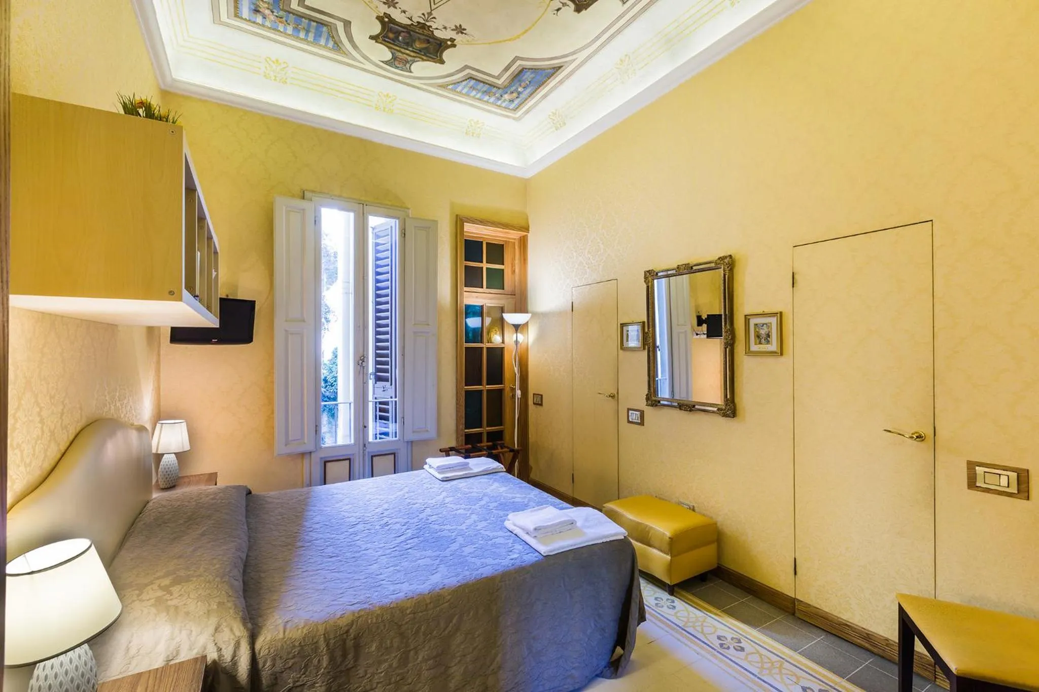 Bed in B&B Cavour10 Firenze