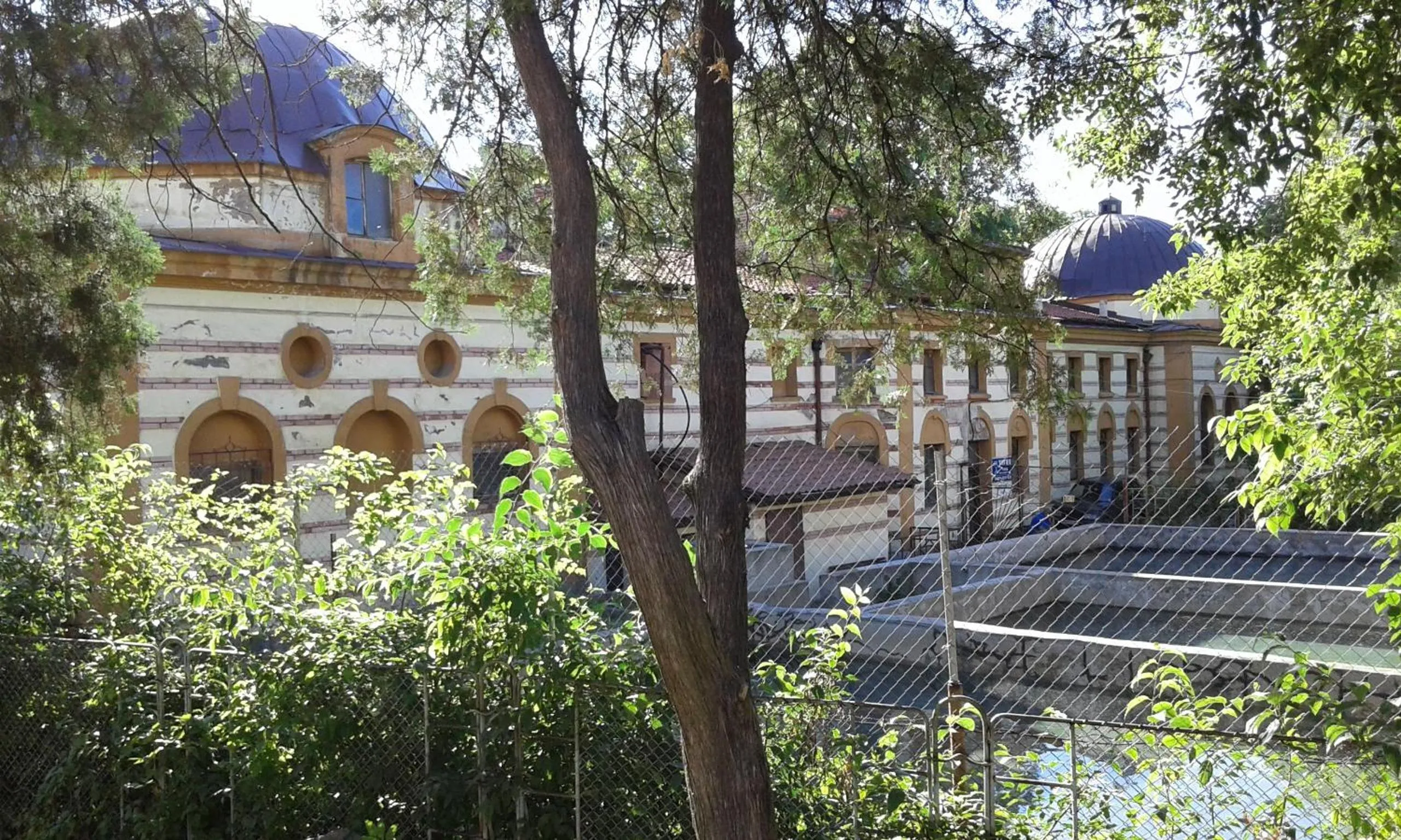 Nearby landmark in Red House