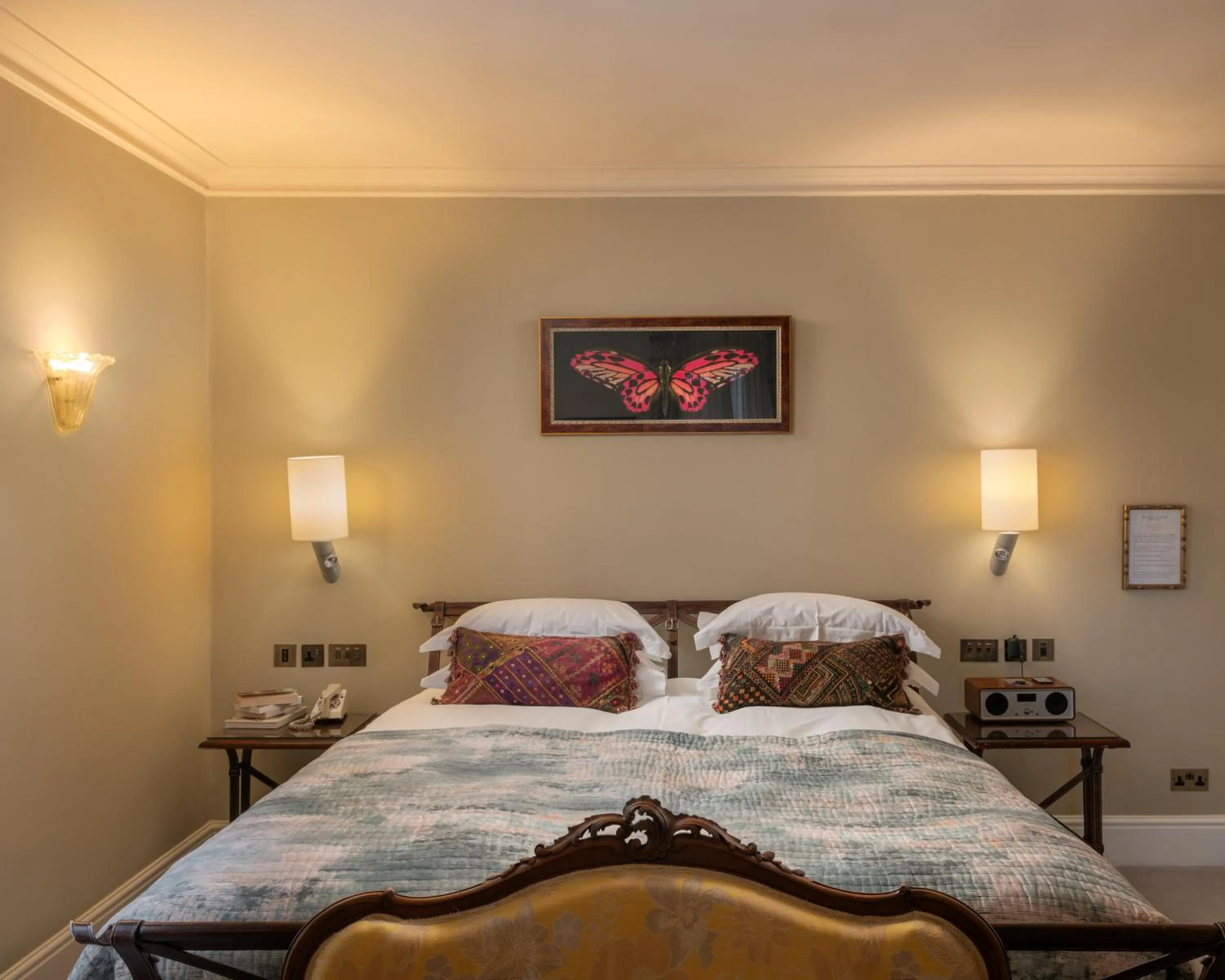 Bed in Southernhay House Hotel