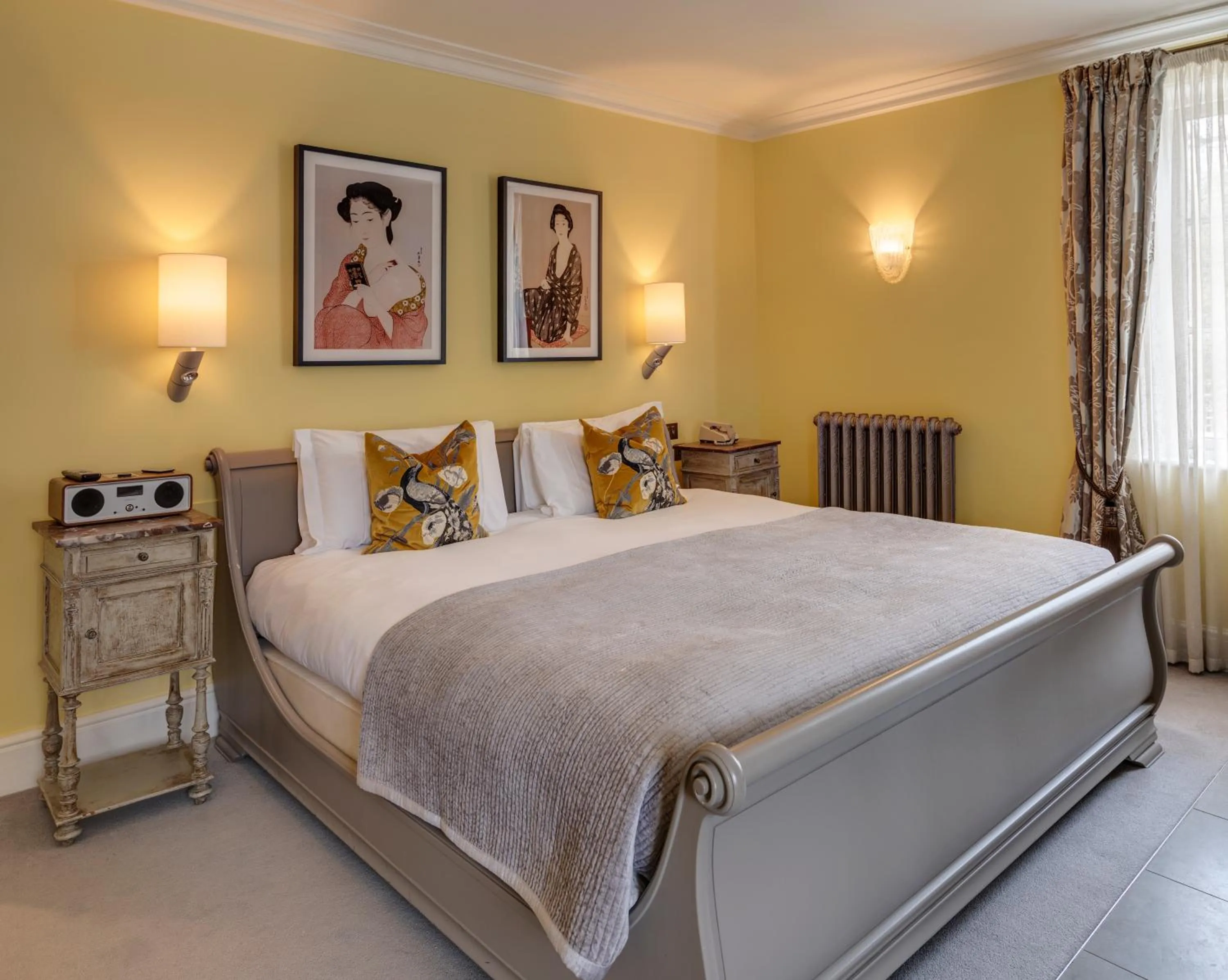 Bedroom, Bed in Southernhay House Hotel