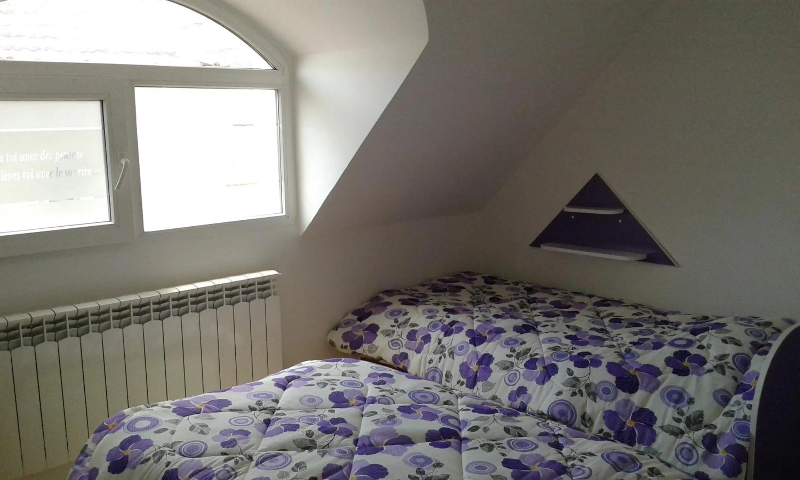 Photo of the whole room, Bed in Apartment Sagittarius