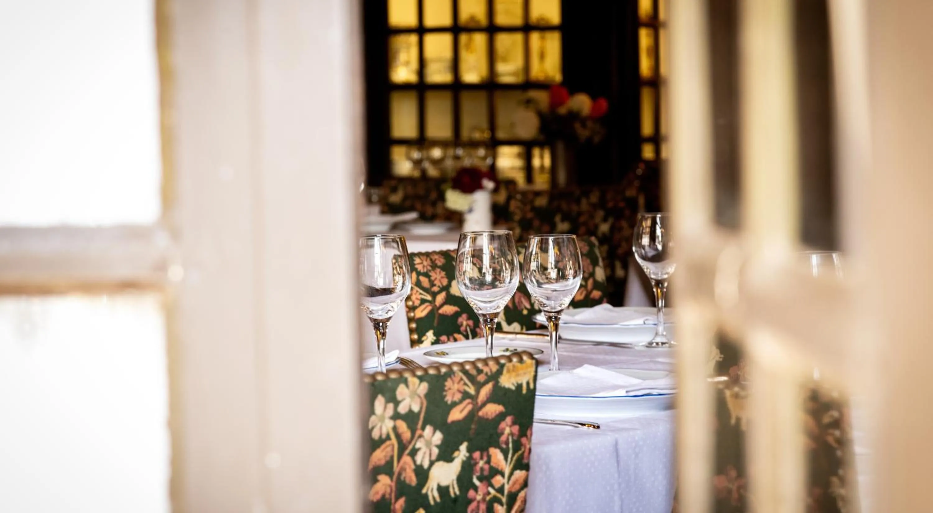 Restaurant/places to eat in Hostellerie du Vieux Pérouges