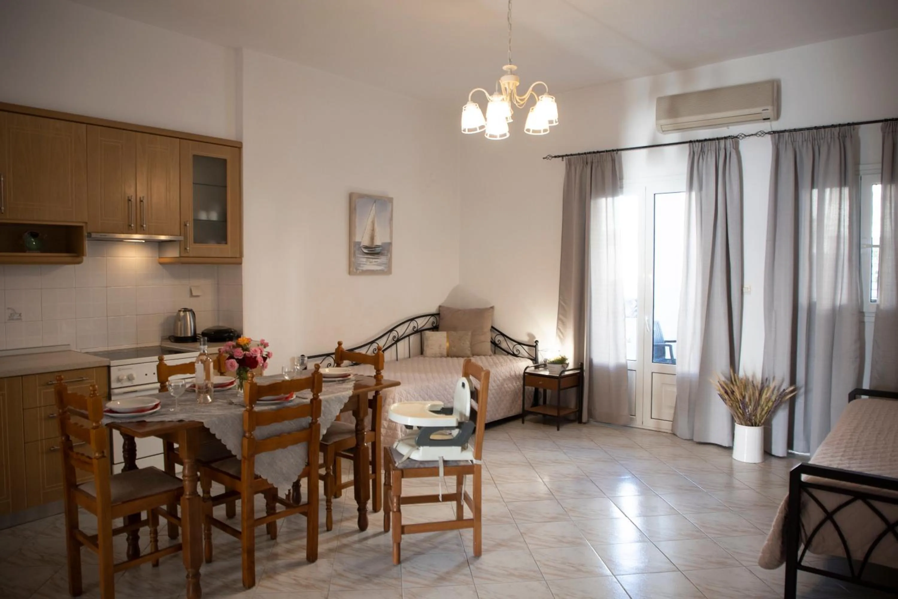 Bed in Sunrise Studios