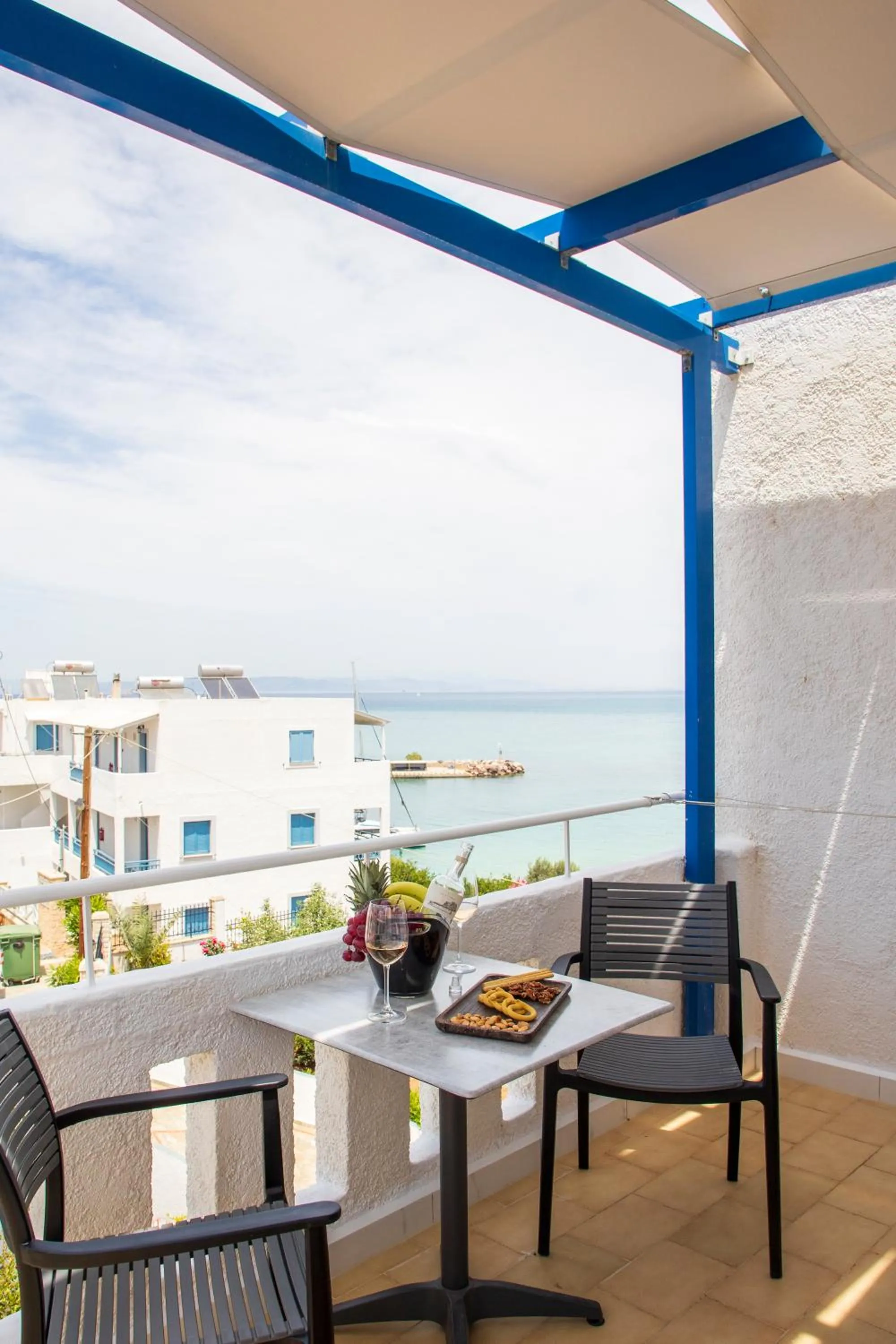 Natural landscape in Sunrise Studios