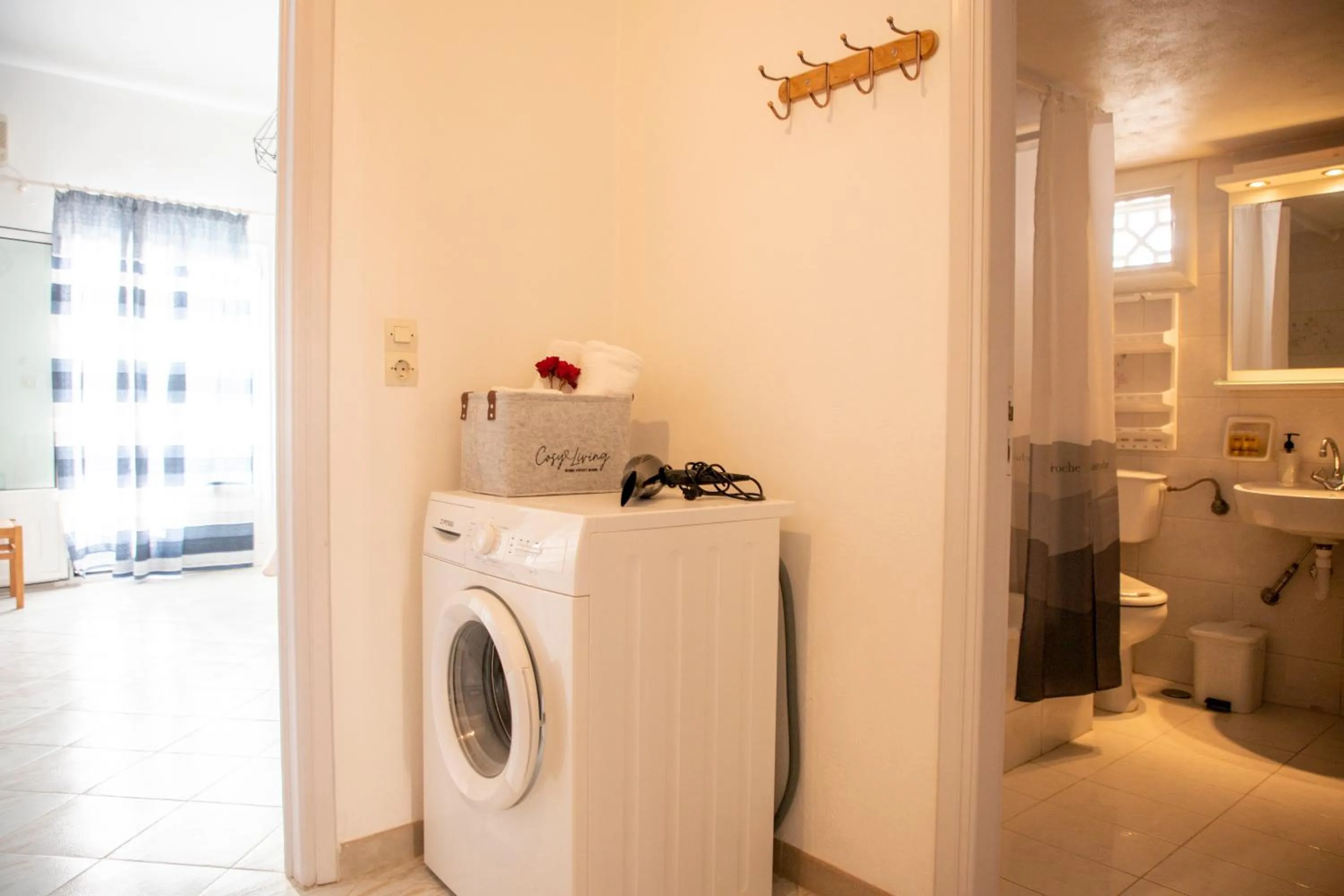 Bathroom in Sunrise Studios