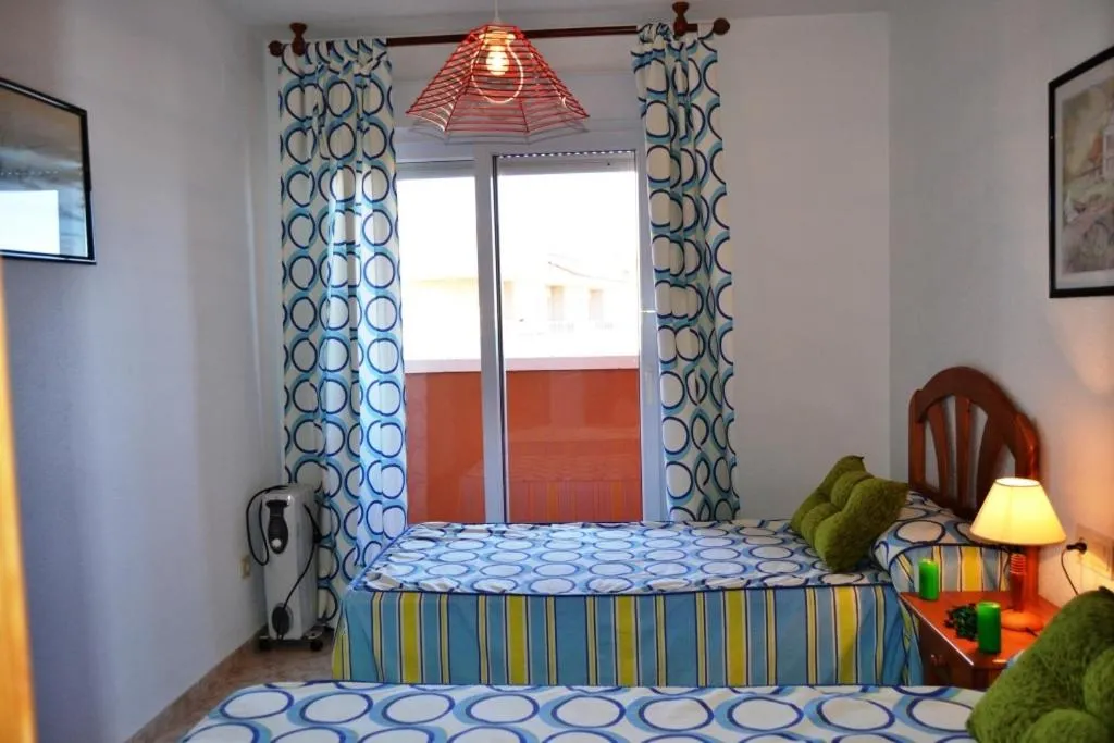 Day, Bed in Apartamentos Turísticos Hawaii 6