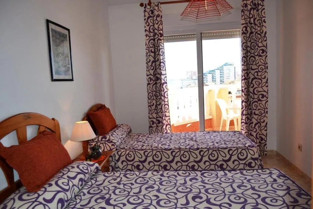 Day, Bed in Apartamentos Turísticos Hawaii 6