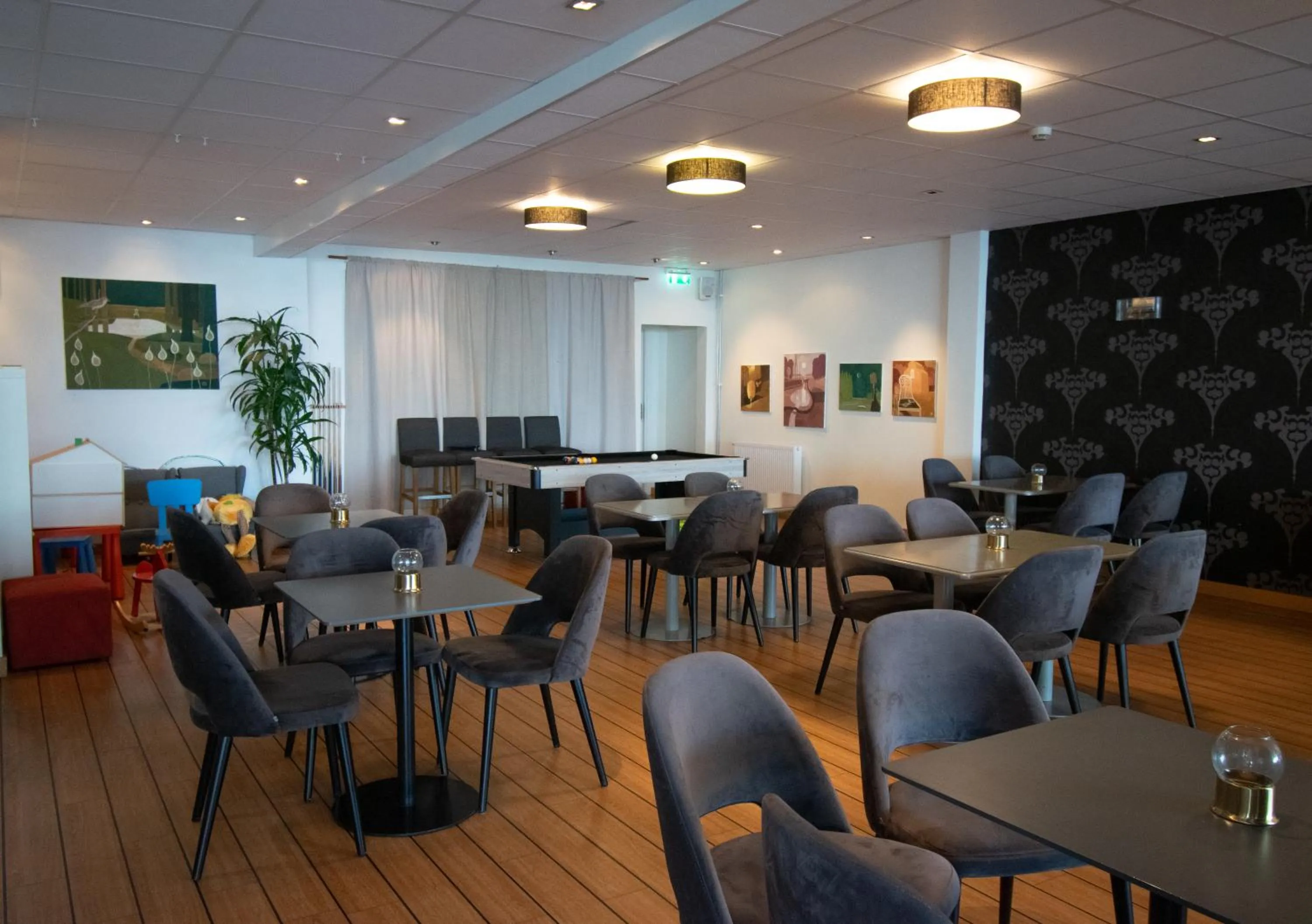 Lobby or reception in Sure Hotel by Best Western City Jonkoping
