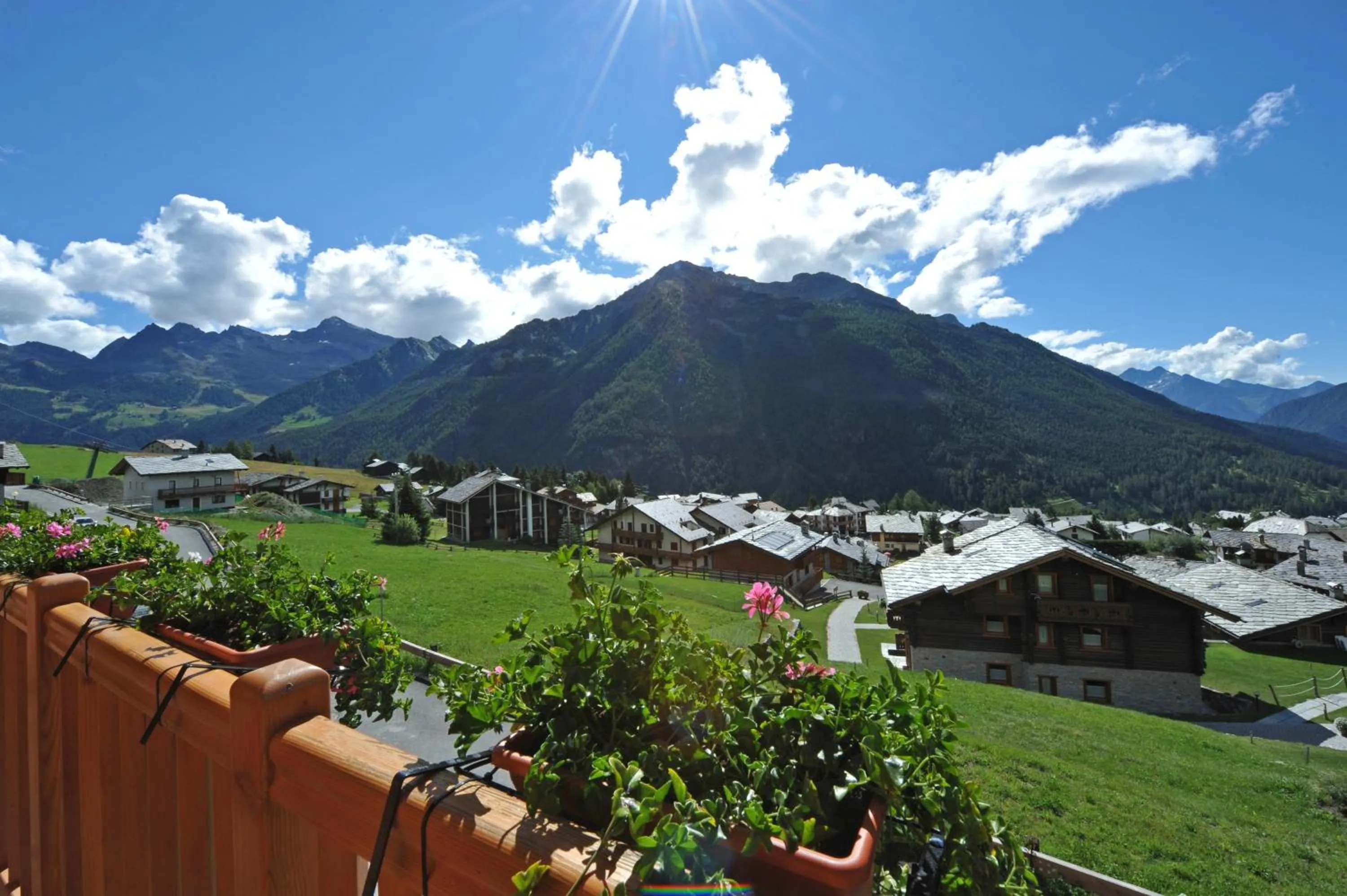 Day in Gresil Residence