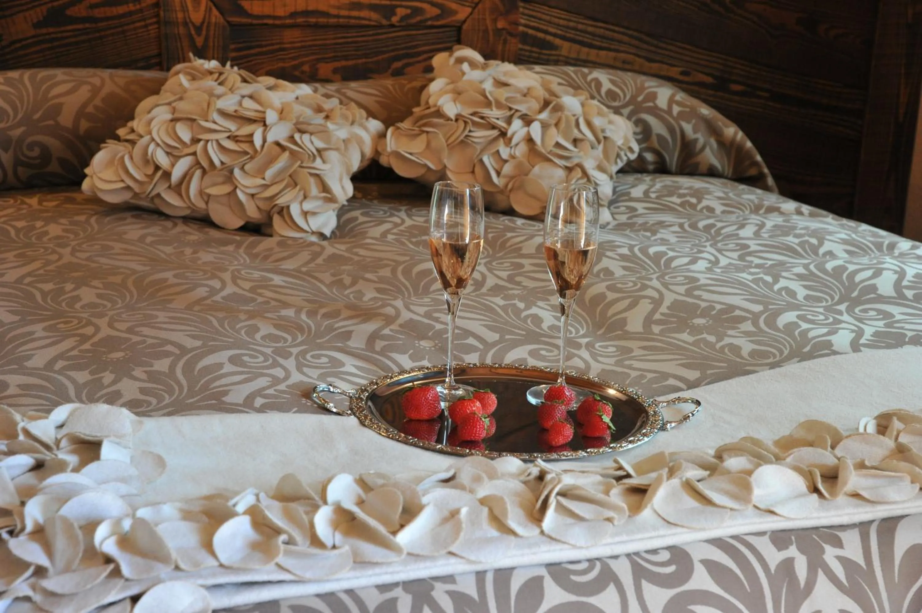 Bed in Gresil Residence