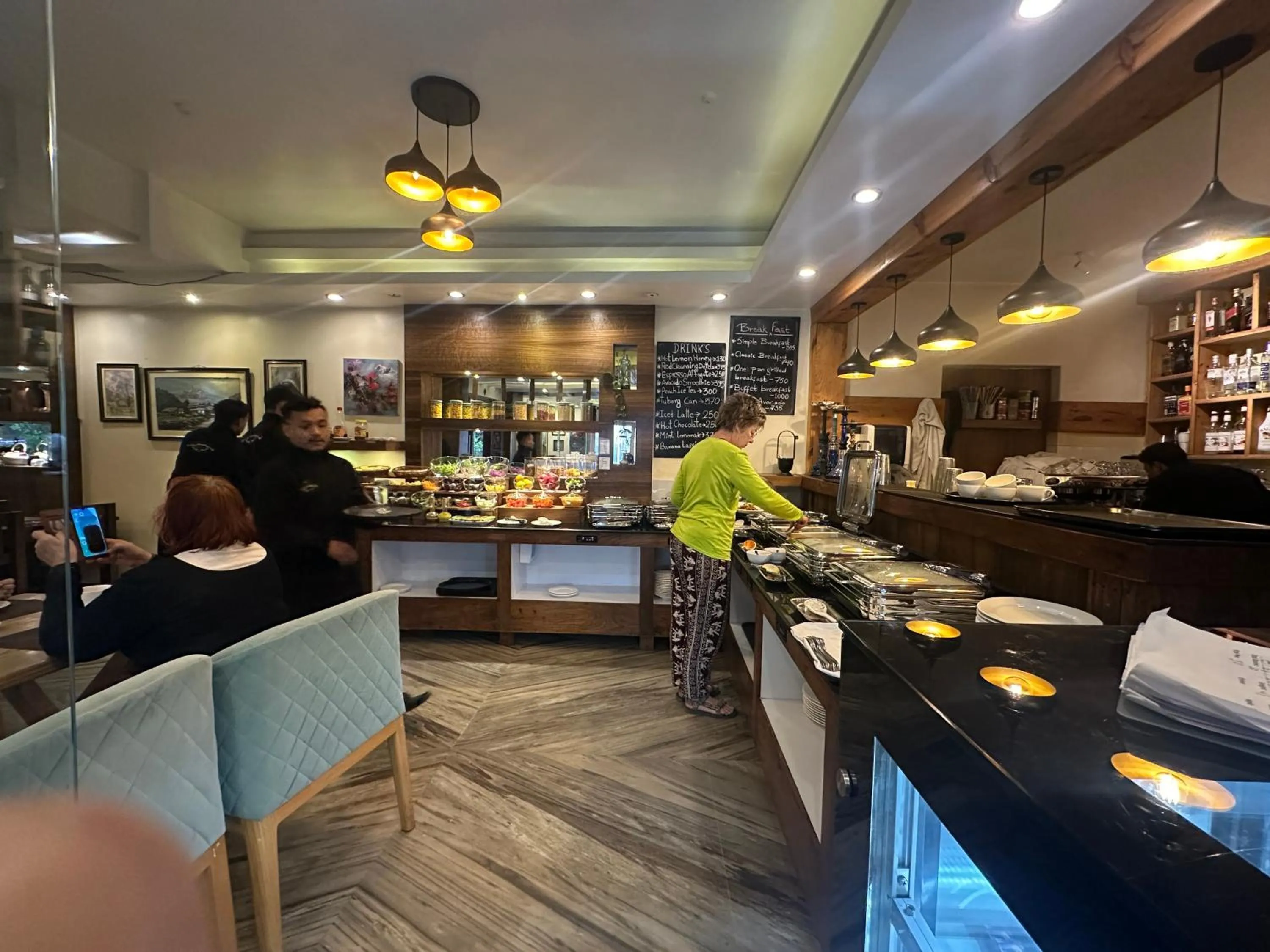 Breakfast in Hotel Middle Path & Spa