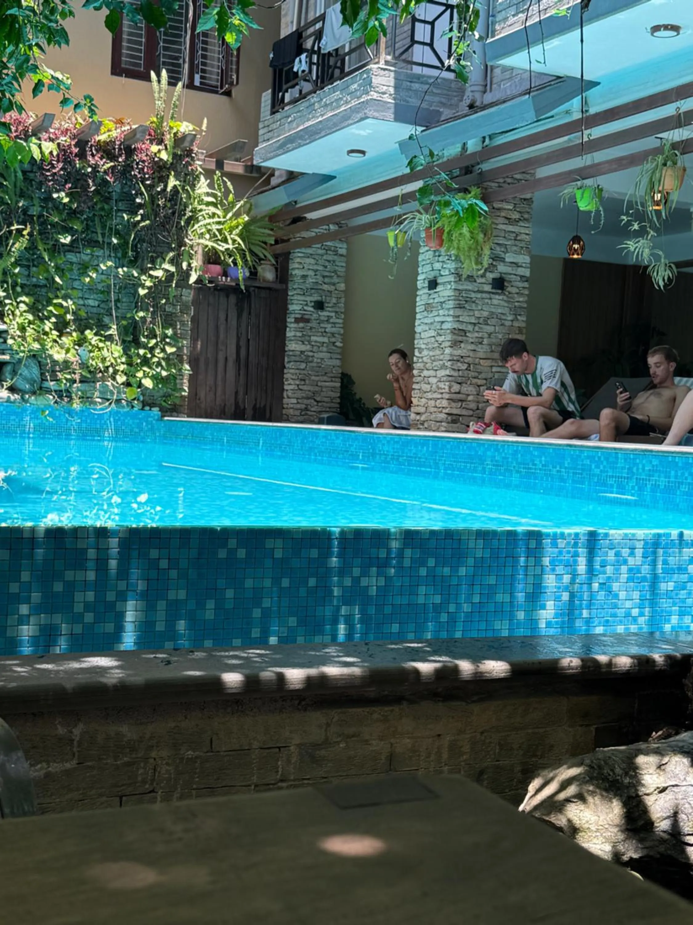 Pool view in Hotel Middle Path & Spa