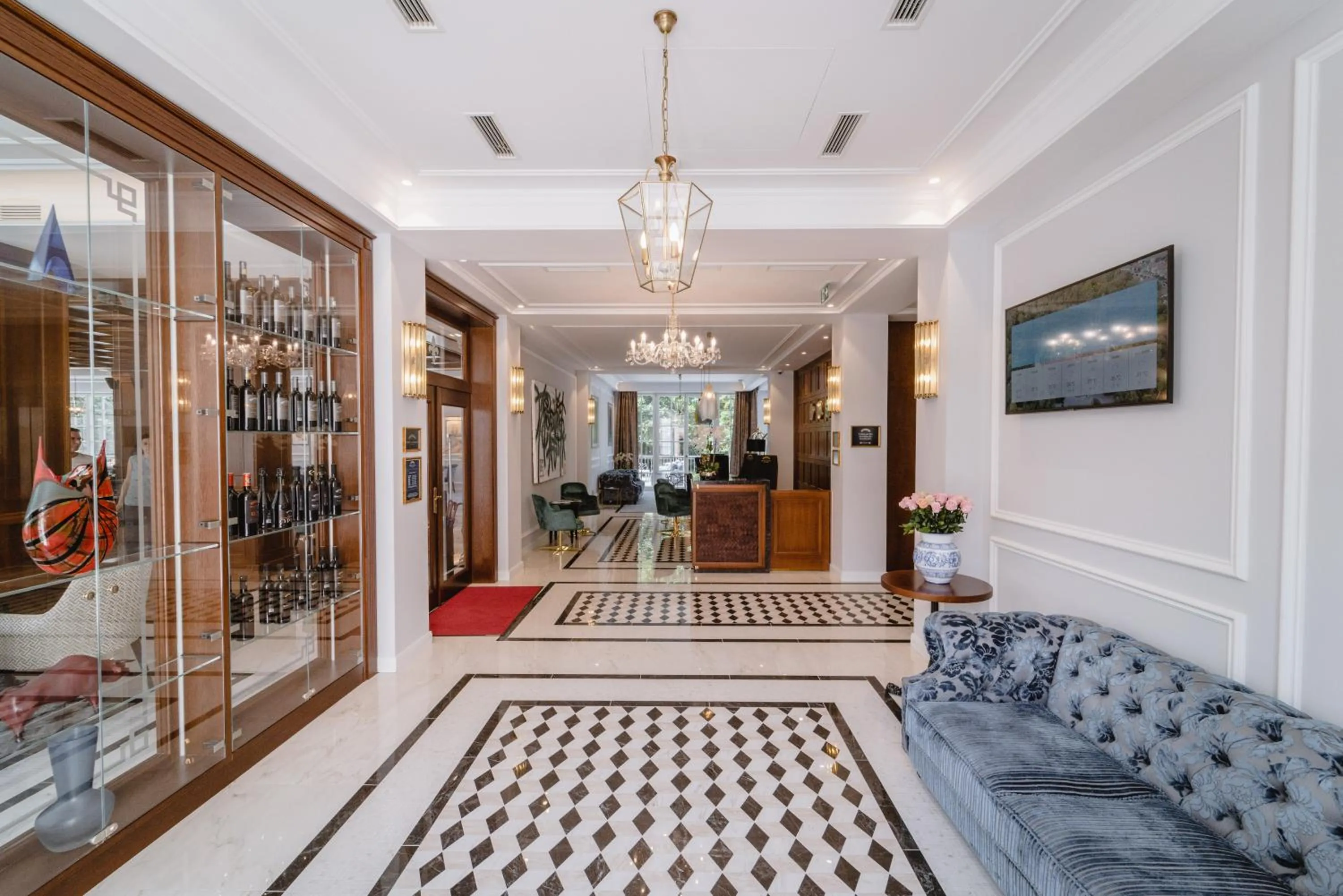 Lobby or reception in Palace Art Hotel Pezinok