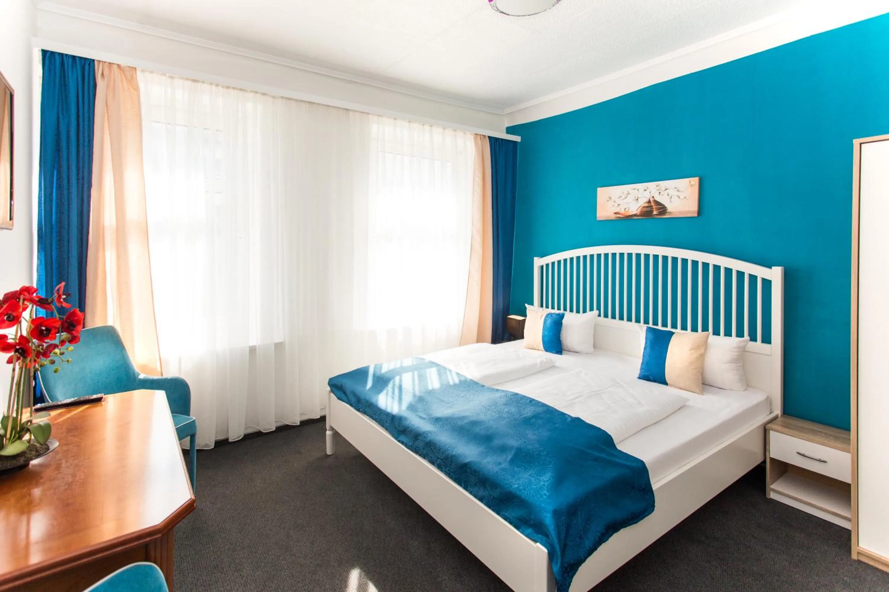 Other, Bed in Hotel Condor