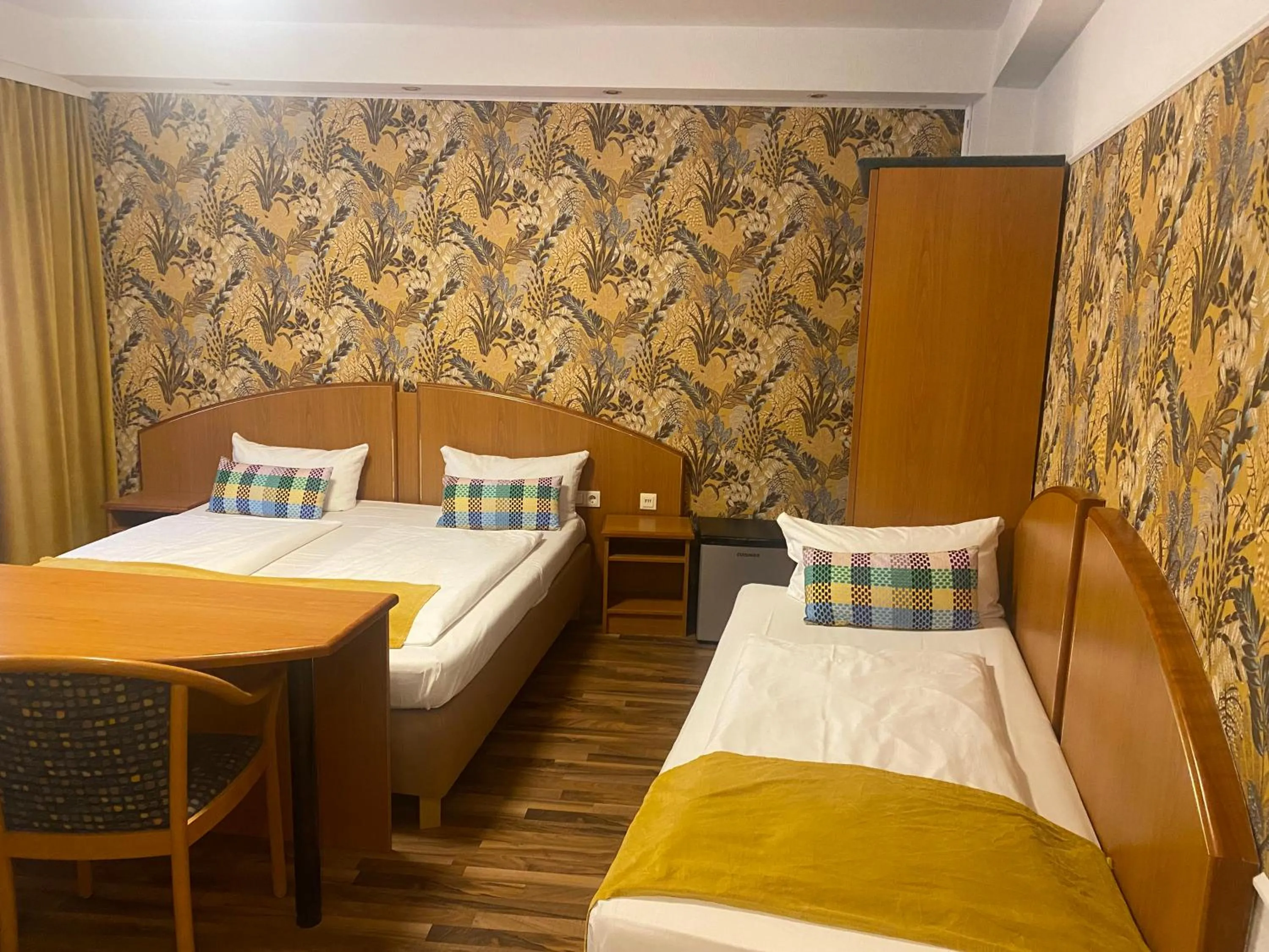 Bedroom, Bed in Hotel Condor