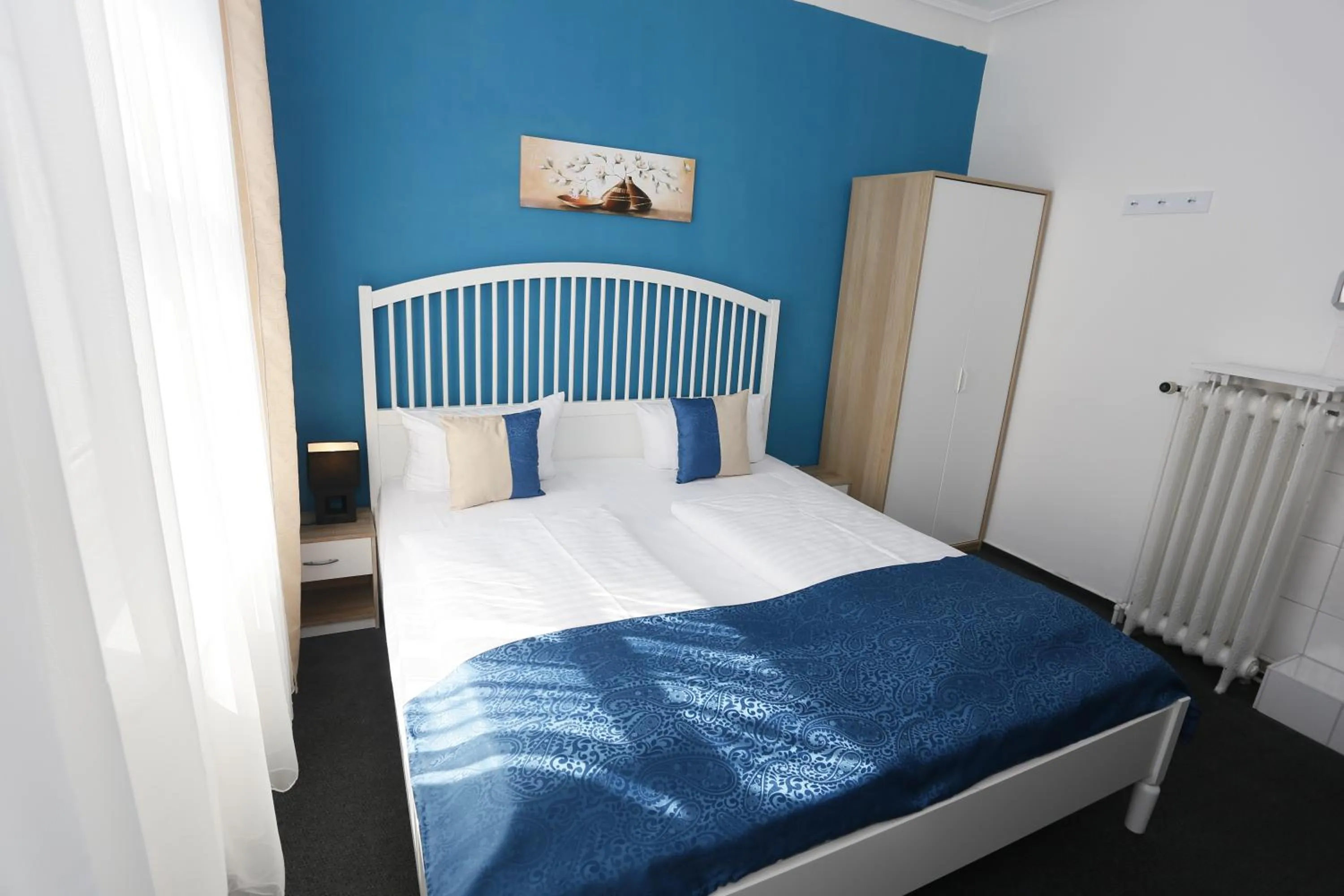 Photo of the whole room, Bed in Hotel Condor