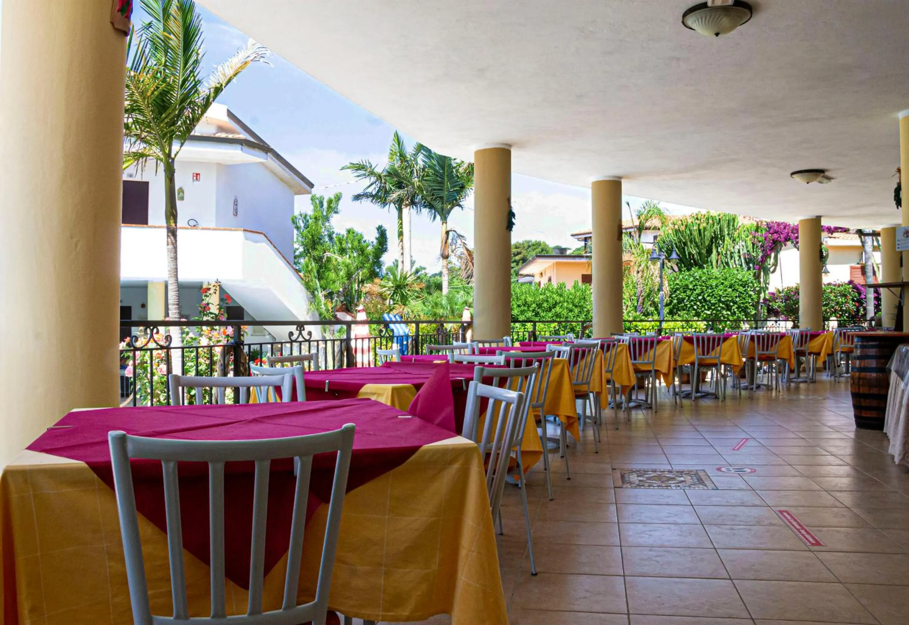 Restaurant/places to eat in Hotel L'Ancora