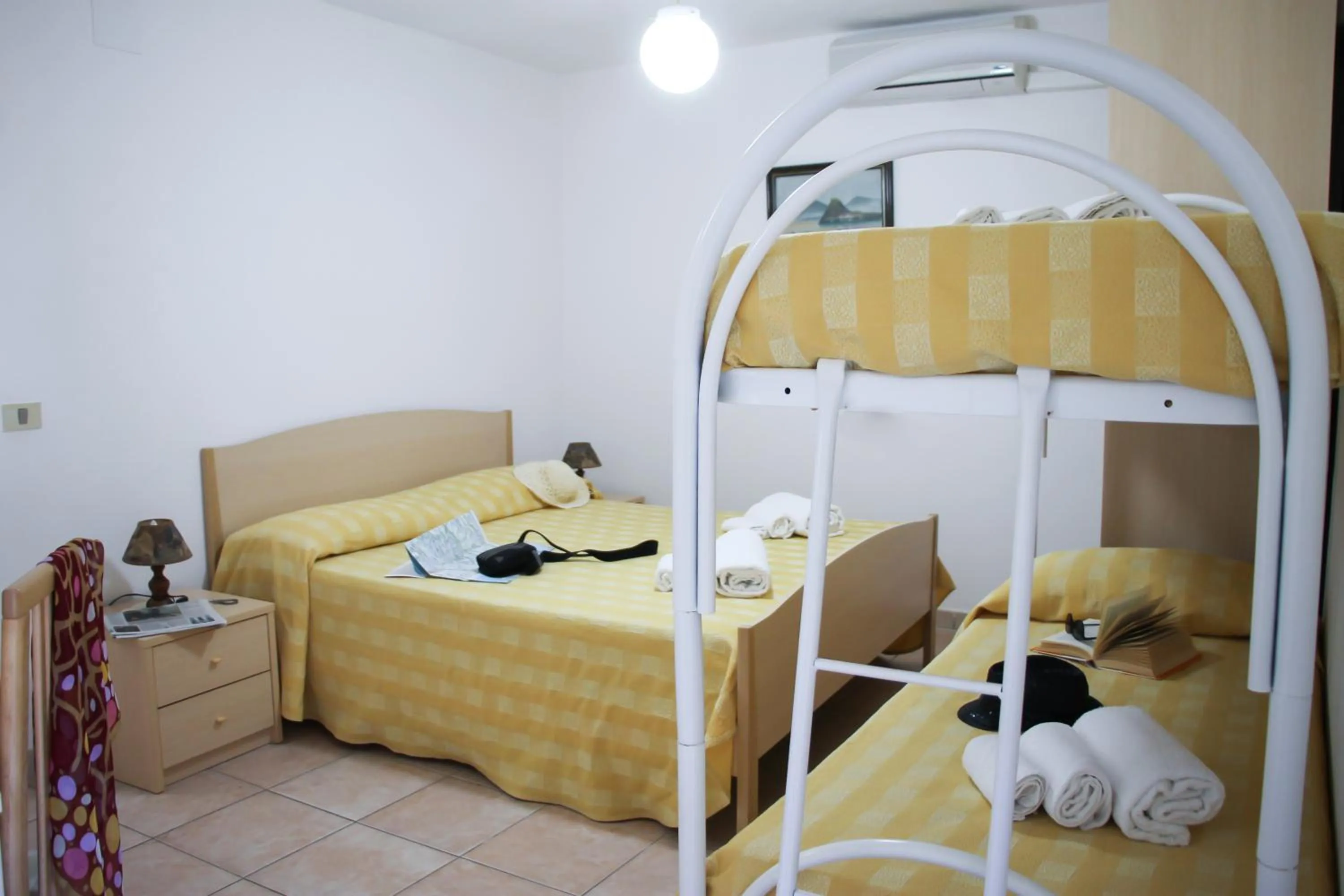 Photo of the whole room in Hotel L'Ancora