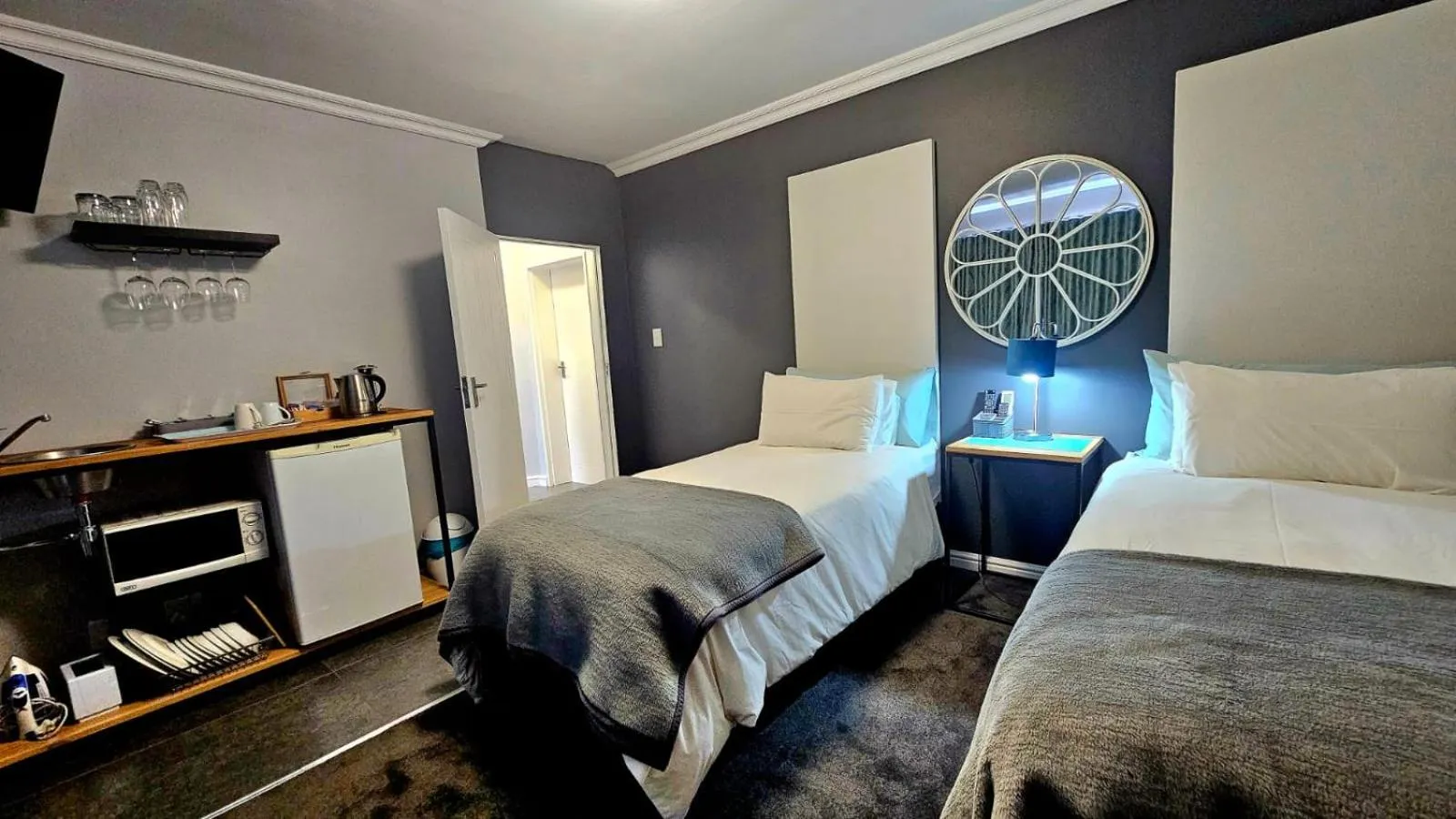 Bedroom, Bed in Bay View Guest House