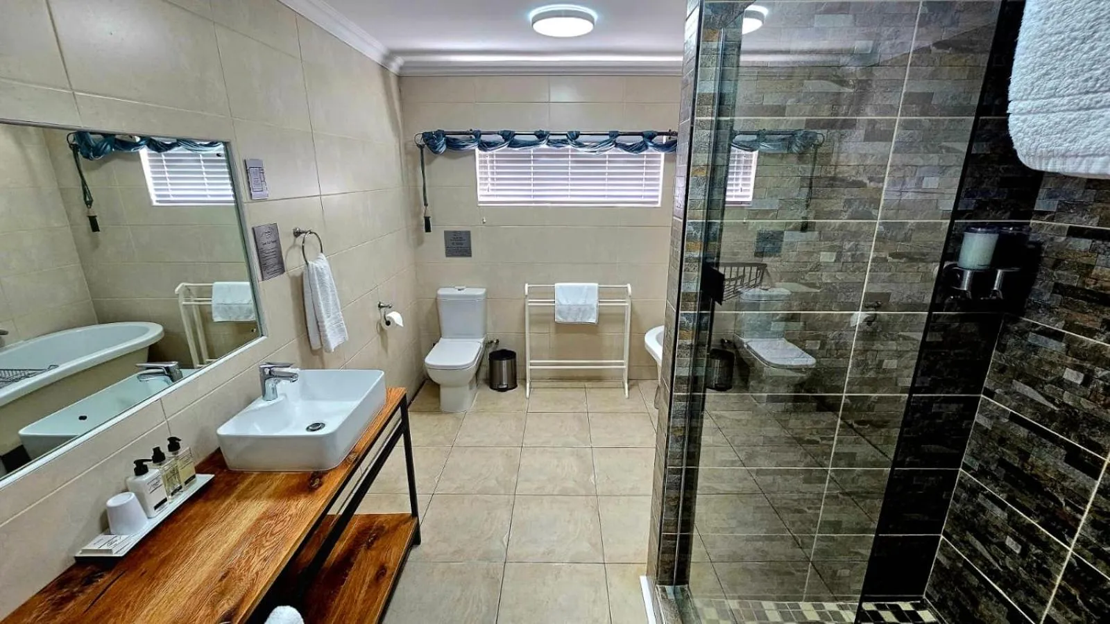 Bathroom in Bay View Guest House