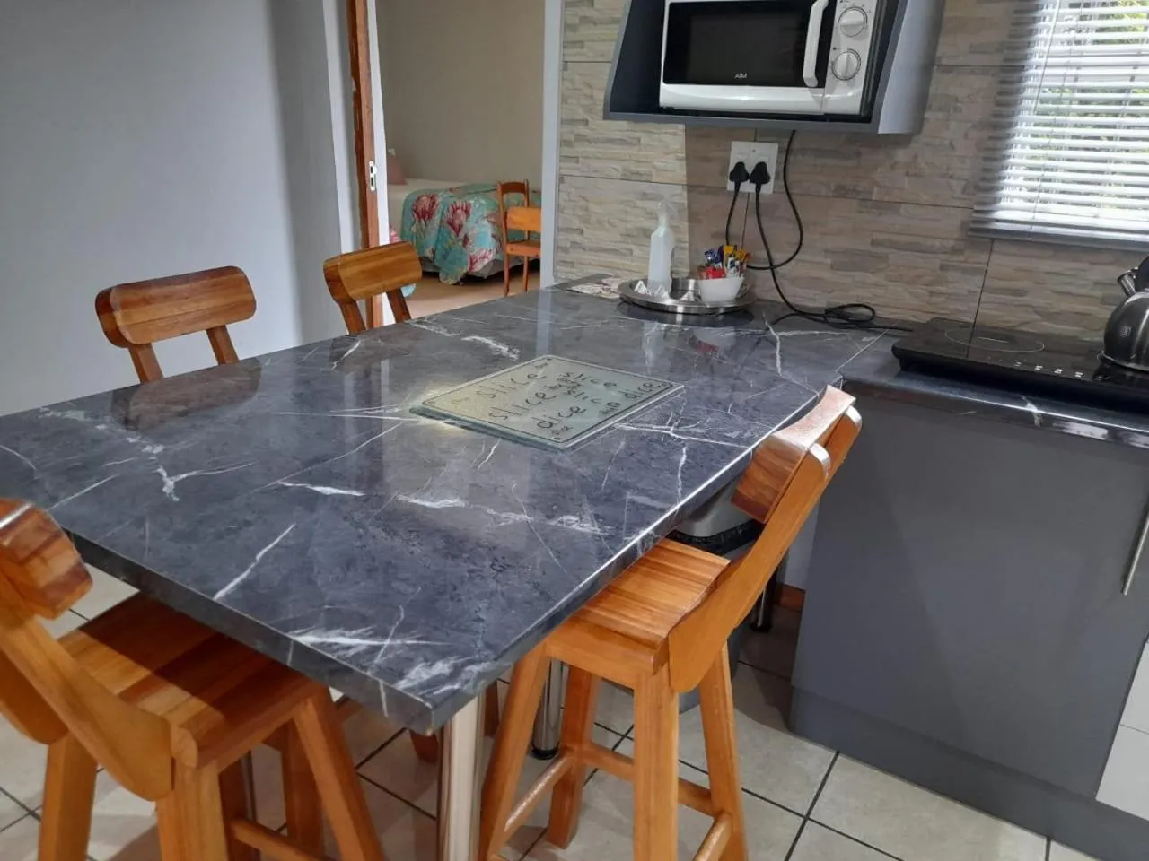 Kitchen or kitchenette in Platberg Self-catering