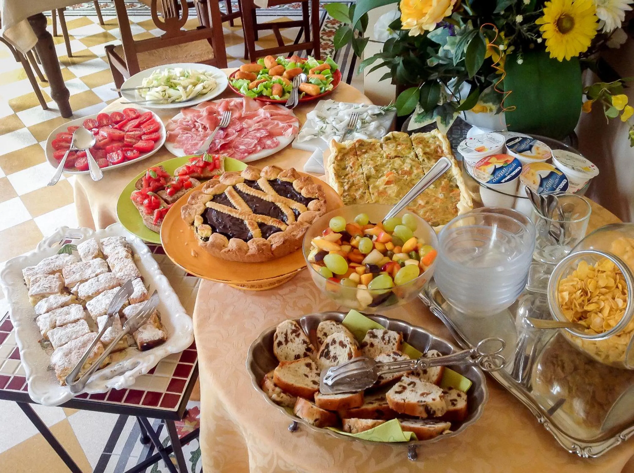 Breakfast in Marta Guest House