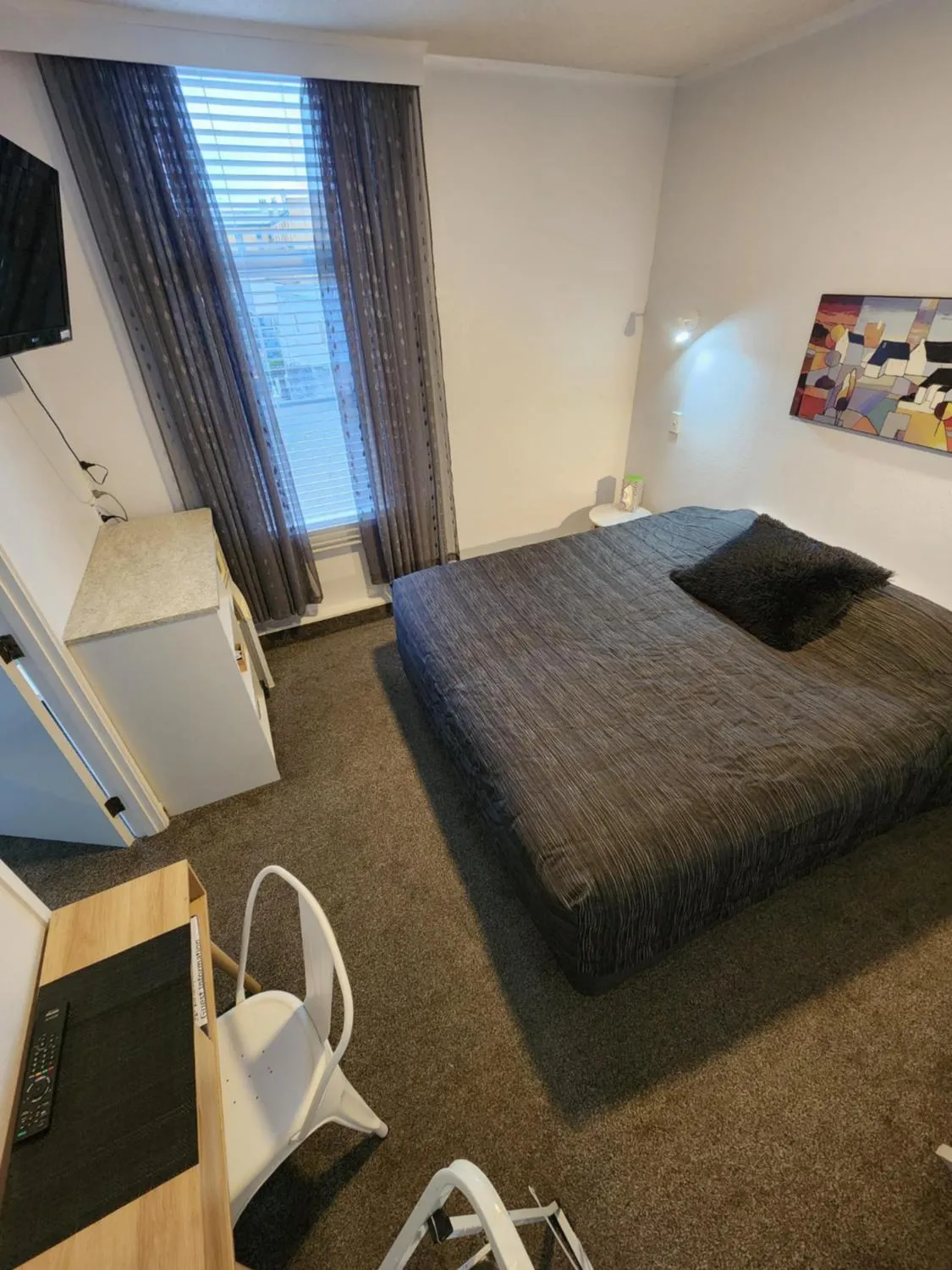 Bed in Masonic Hotel