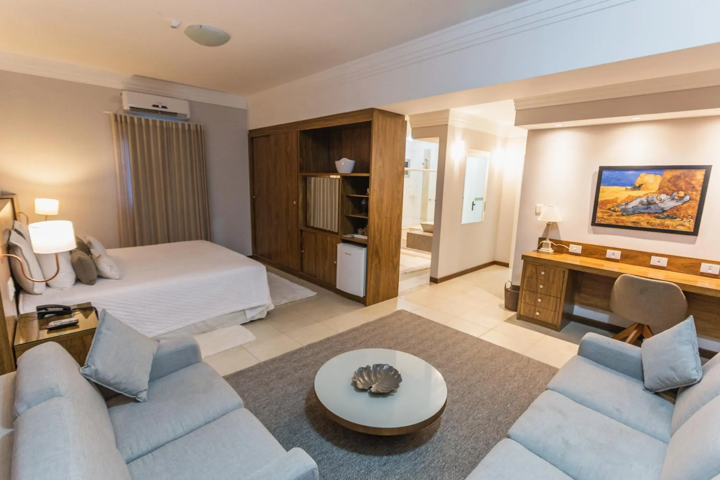 Deluxe Suite with Spa Bath - single occupancy in JR Hotel Marilia Deluxe Suite with Spa Bath - single occupancy in JR Hotel Marilia