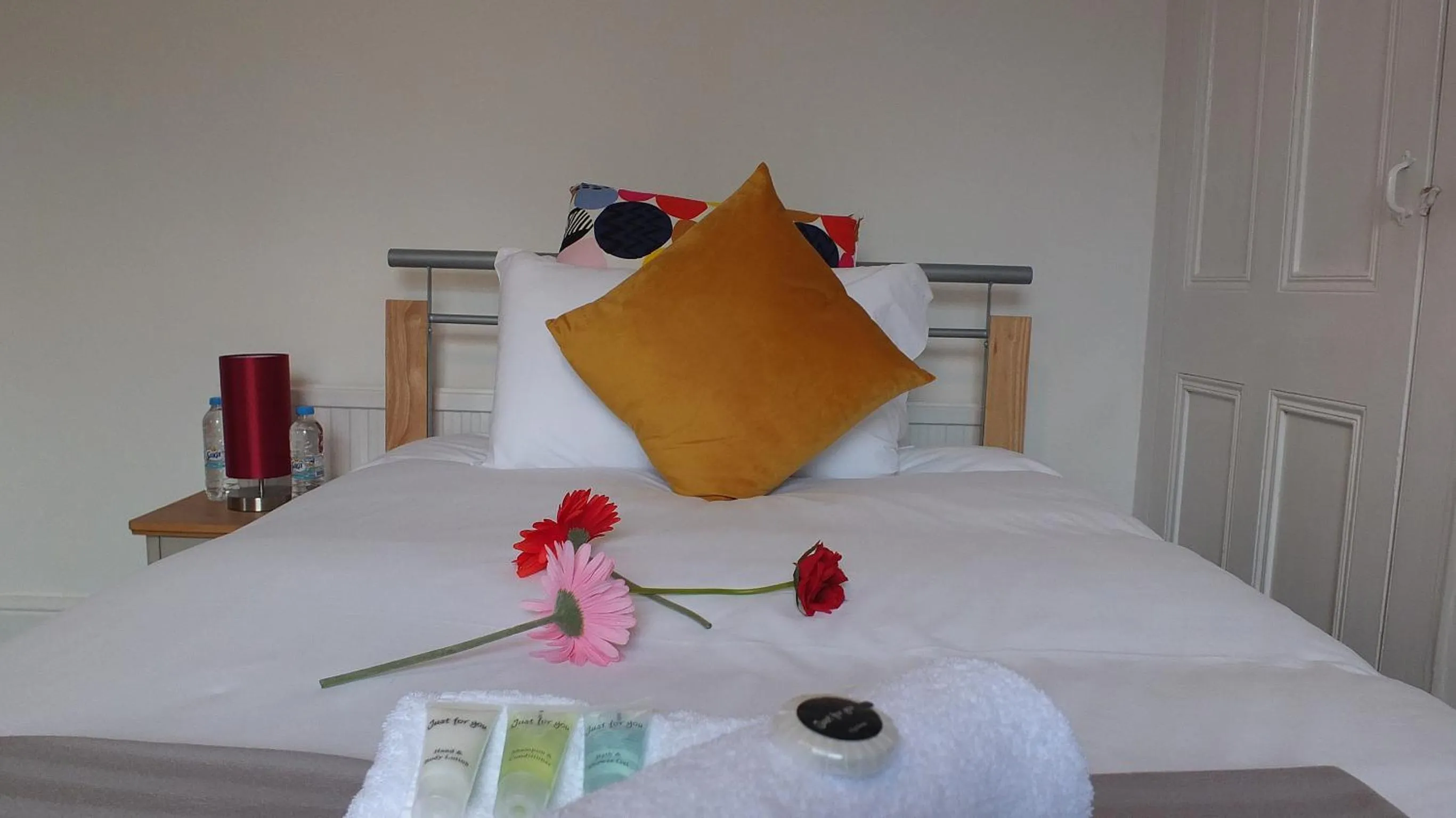 Bed in The Mill Suites - Tas Accommodations